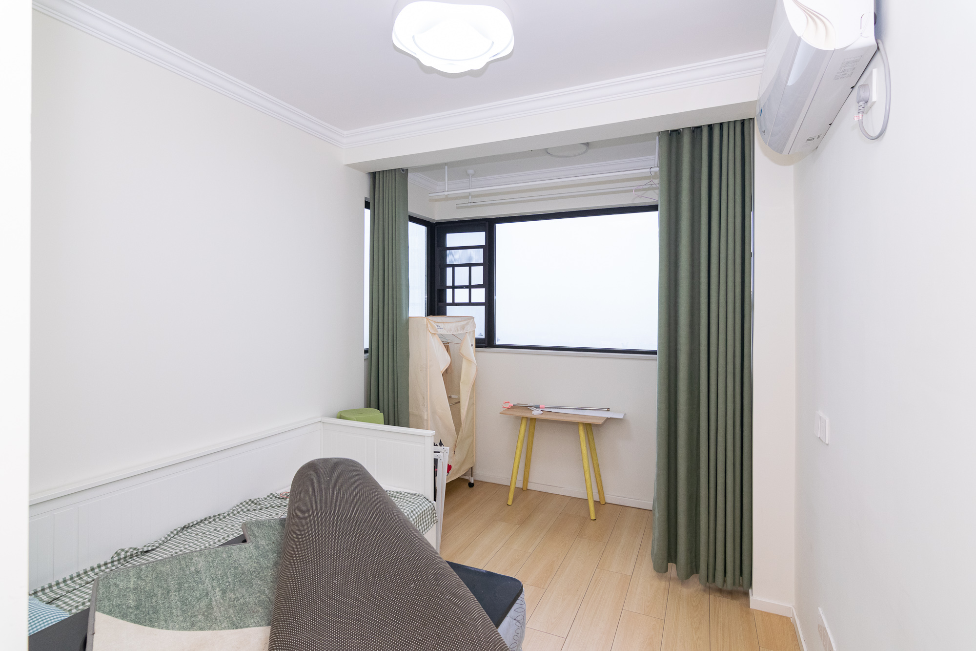 美的翰城  3室2厅2卫    70.0万 美的翰城  3室2厅2卫    70.0万卧室