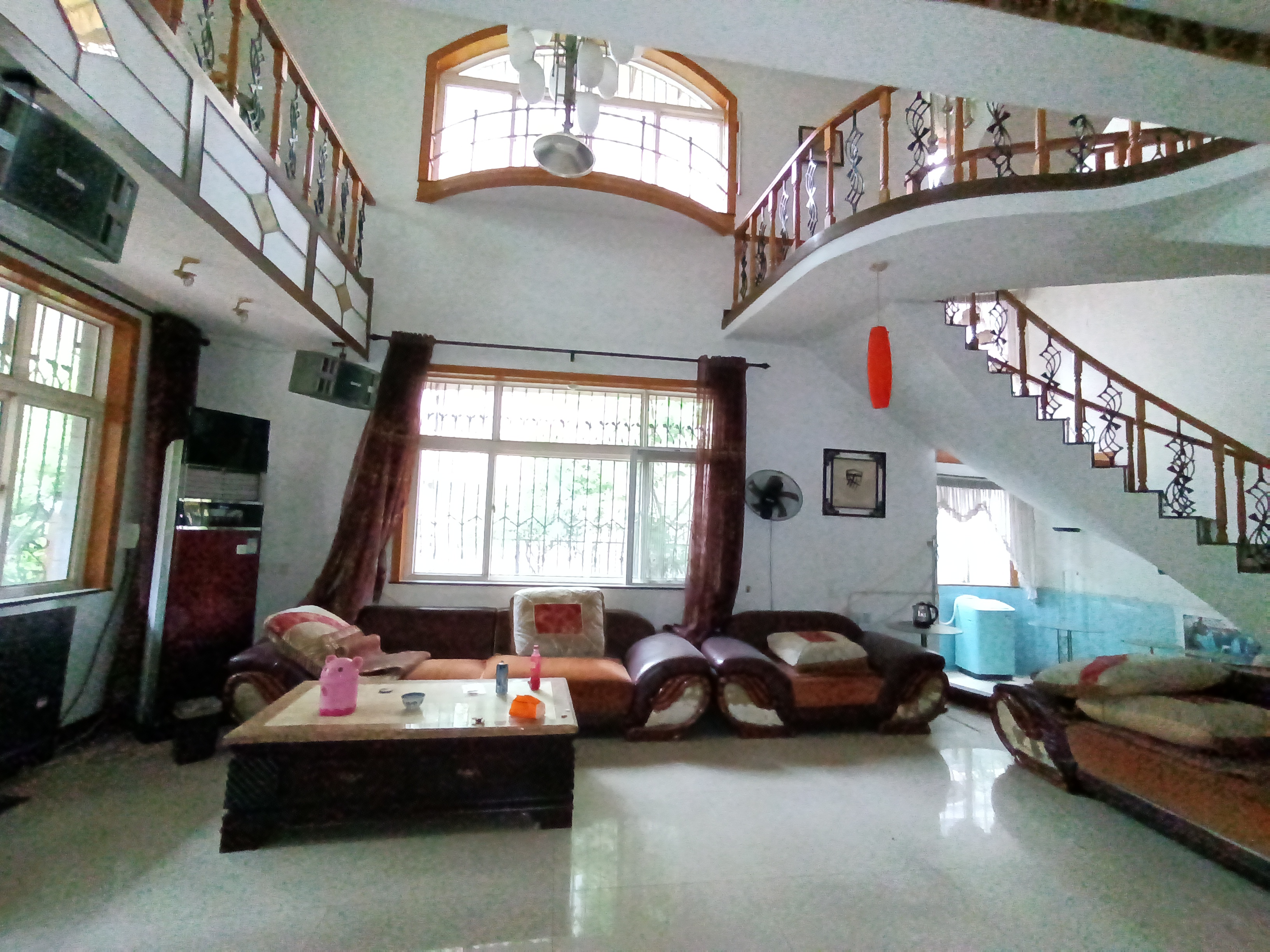 源园小区别墅 6室2厅3卫 268.0万 源园小区别墅 6室2厅3卫 268.0万室内图