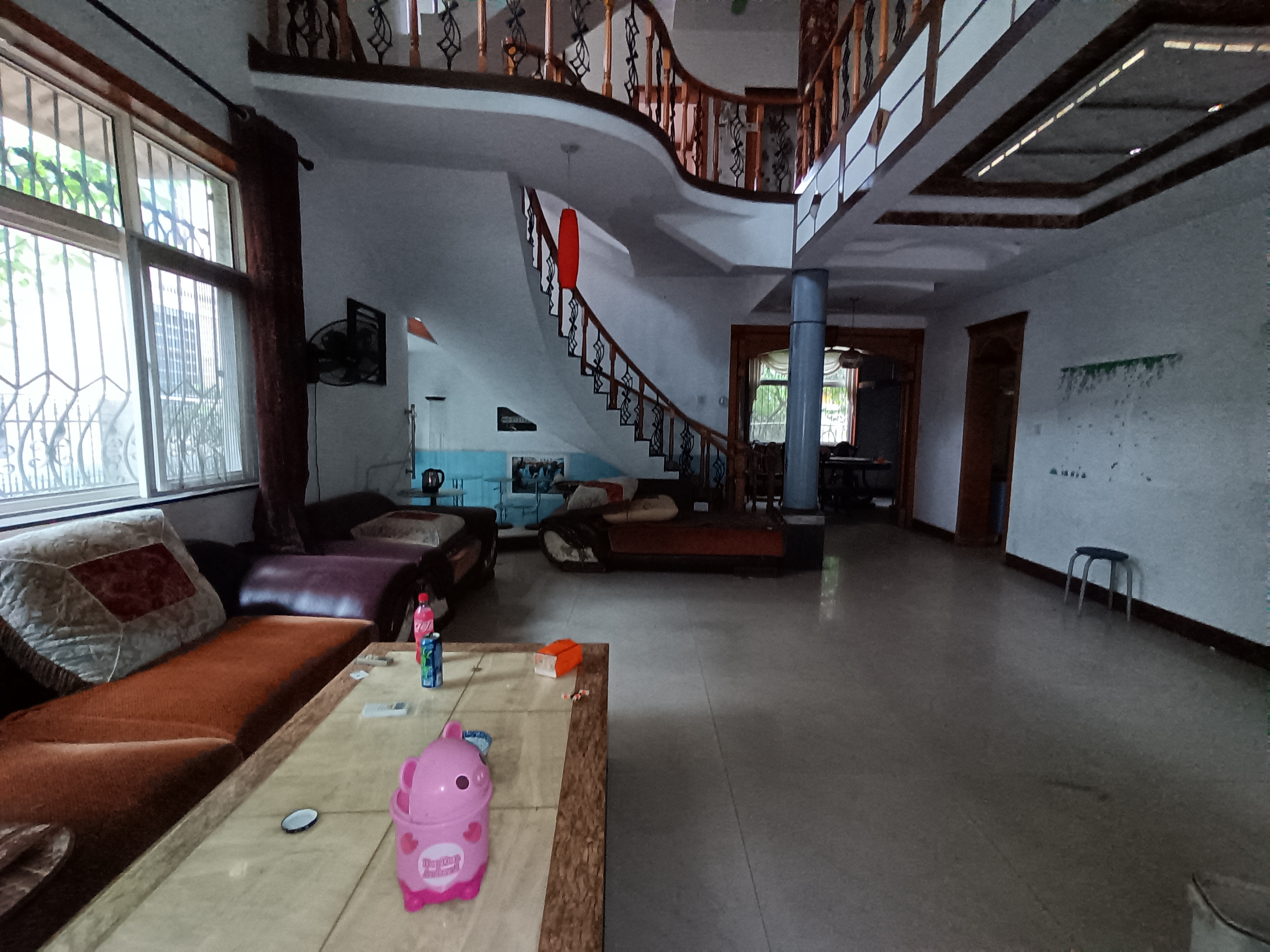 源园小区别墅 6室2厅3卫 268.0万 源园小区别墅 6室2厅3卫 268.0万室内图