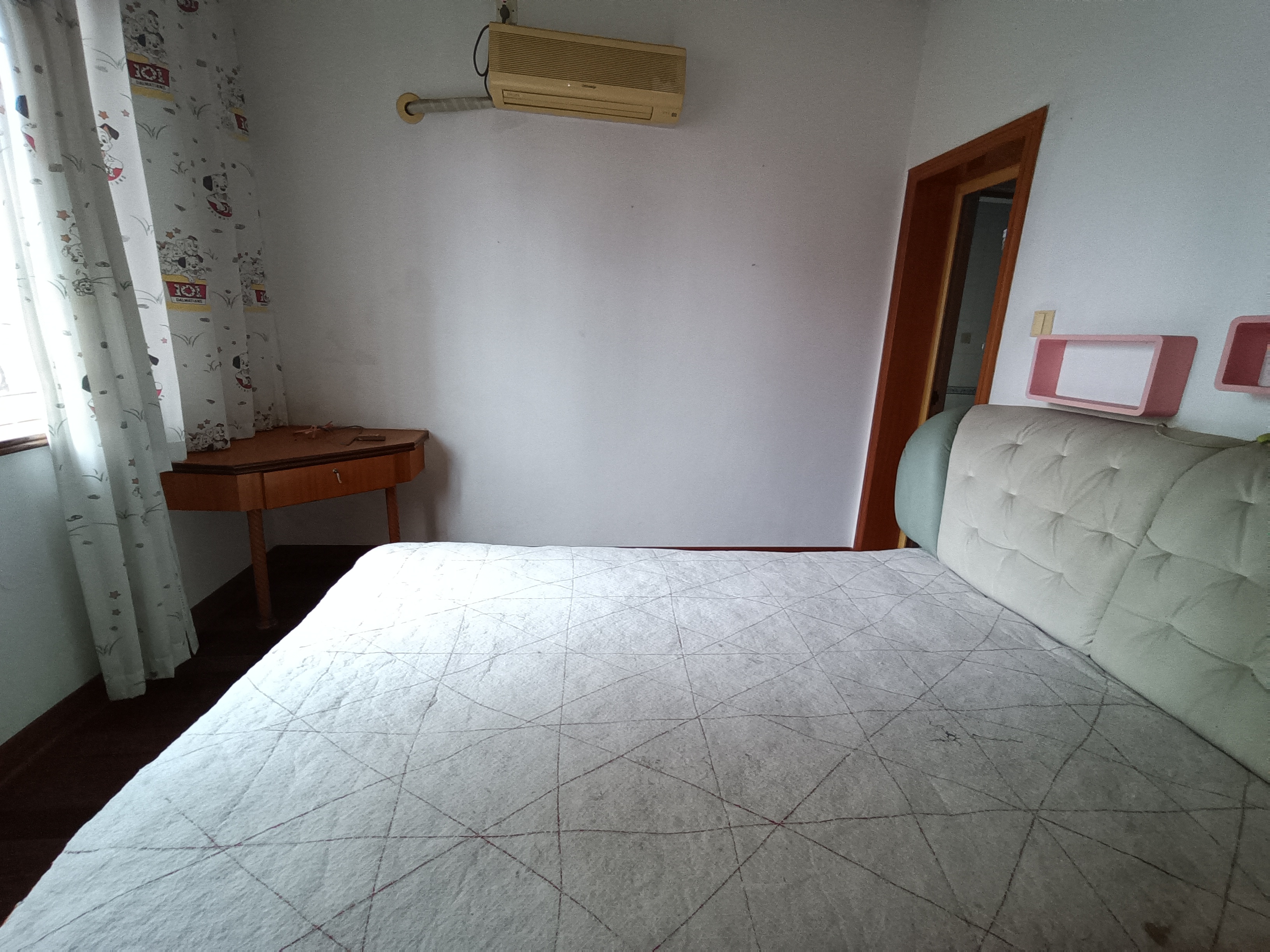 源园小区别墅 6室2厅3卫 268.0万 源园小区别墅 6室2厅3卫 268.0万室内图