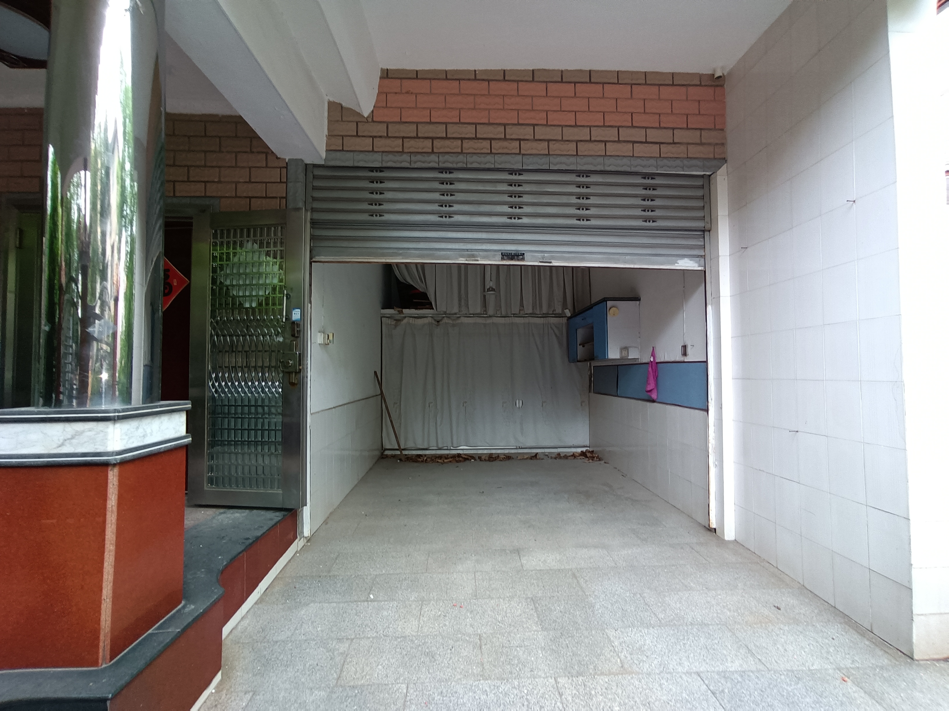 源园小区别墅 6室2厅3卫 268.0万 源园小区别墅 6室2厅3卫 268.0万室内图