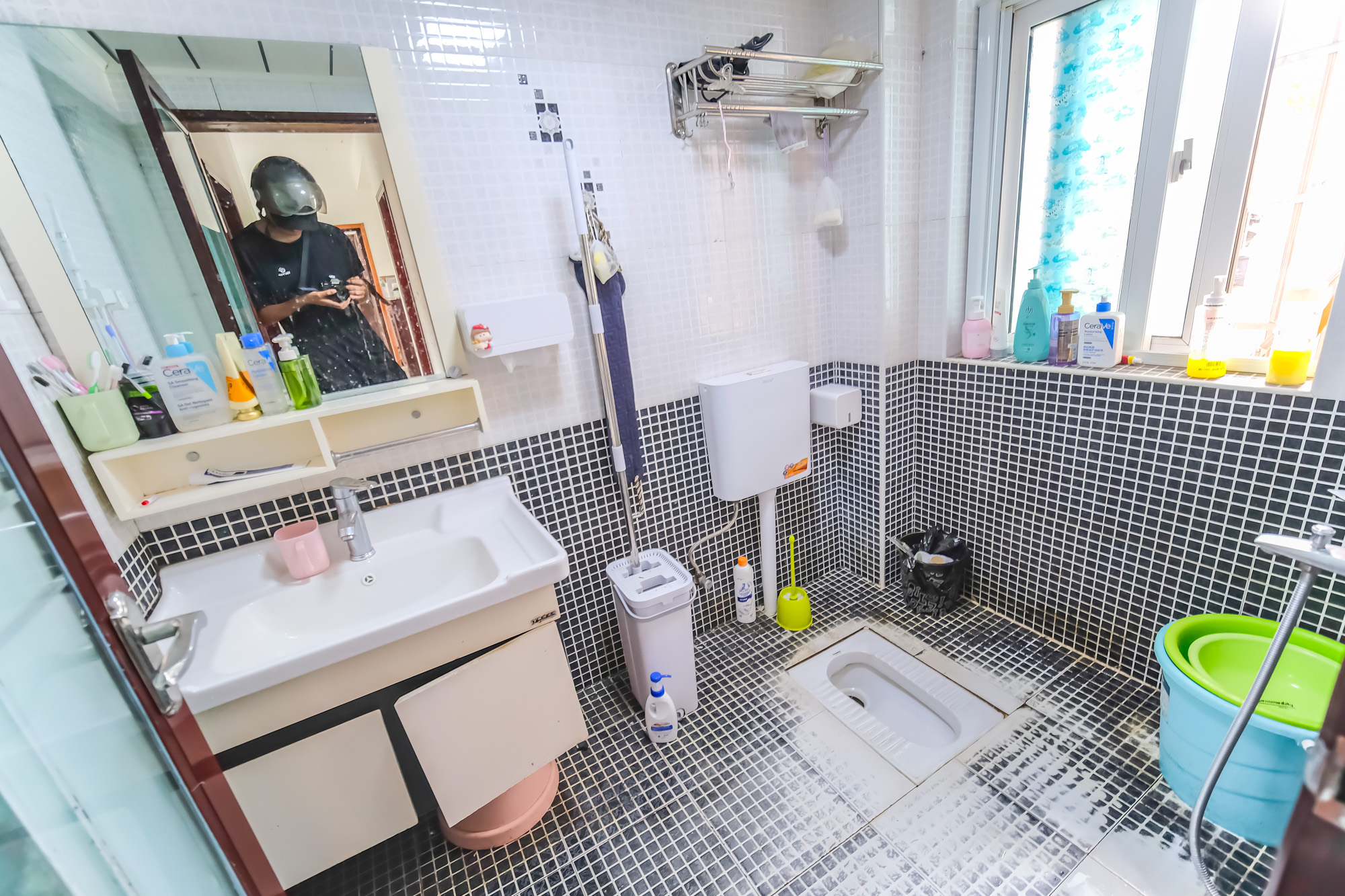 山水湾 3室2厅1卫 50.0万 山水湾 3室2厅1卫 50.0万卫生间