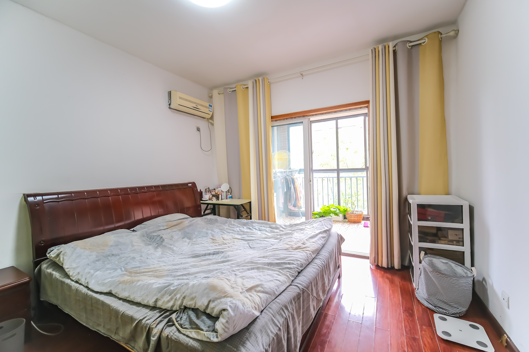 山水湾 3室2厅1卫 50.0万 山水湾 3室2厅1卫 50.0万卧室