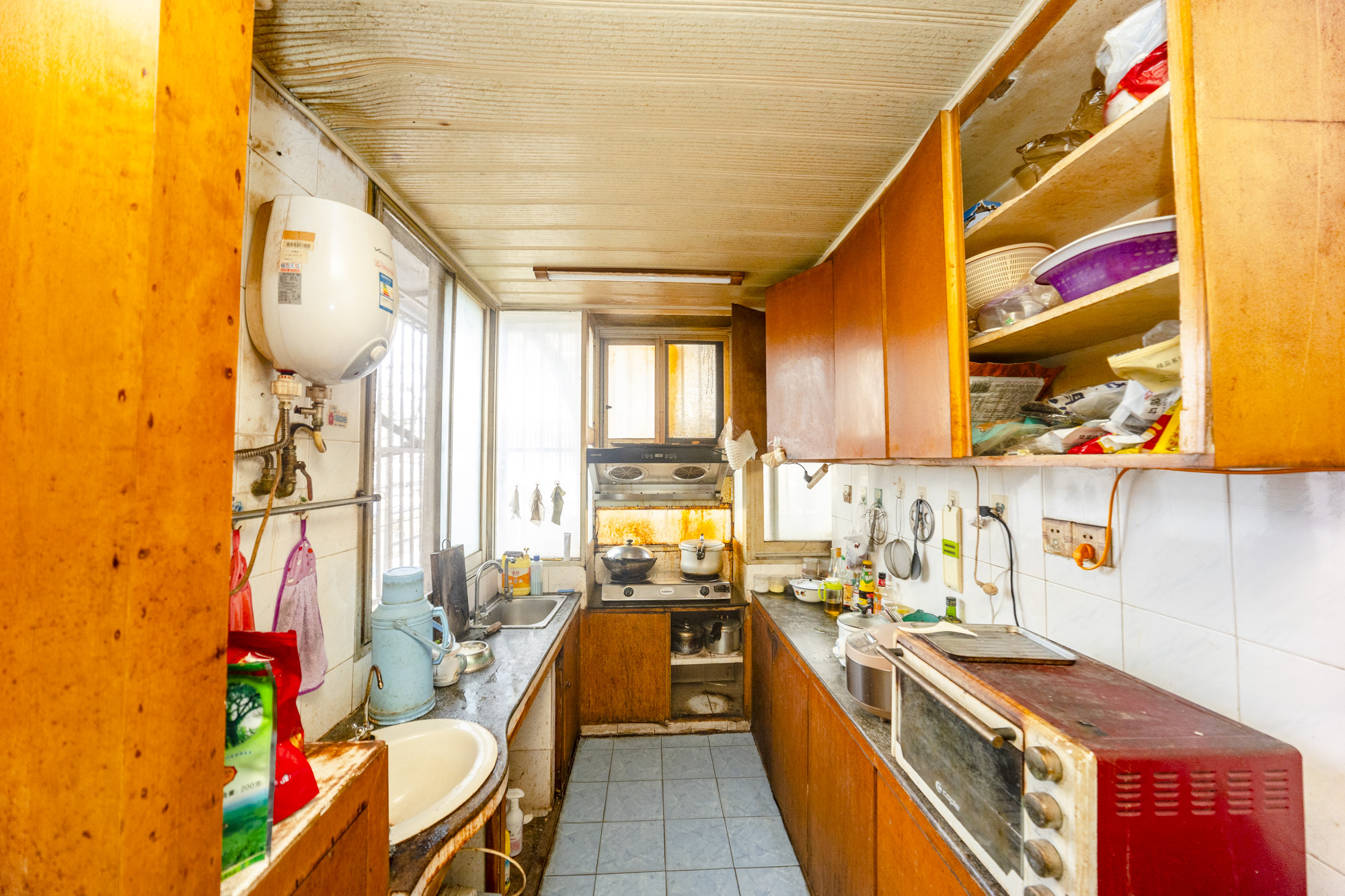 城南公寓 3室2厅2卫 75.0万 城南公寓 3室2厅2卫 75.0万厨房