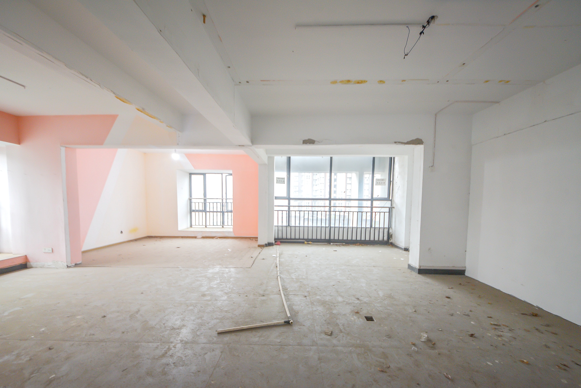 云鼎公馆 2室2厅1卫 77.0万 云鼎公馆 2室2厅1卫 77.0万客厅