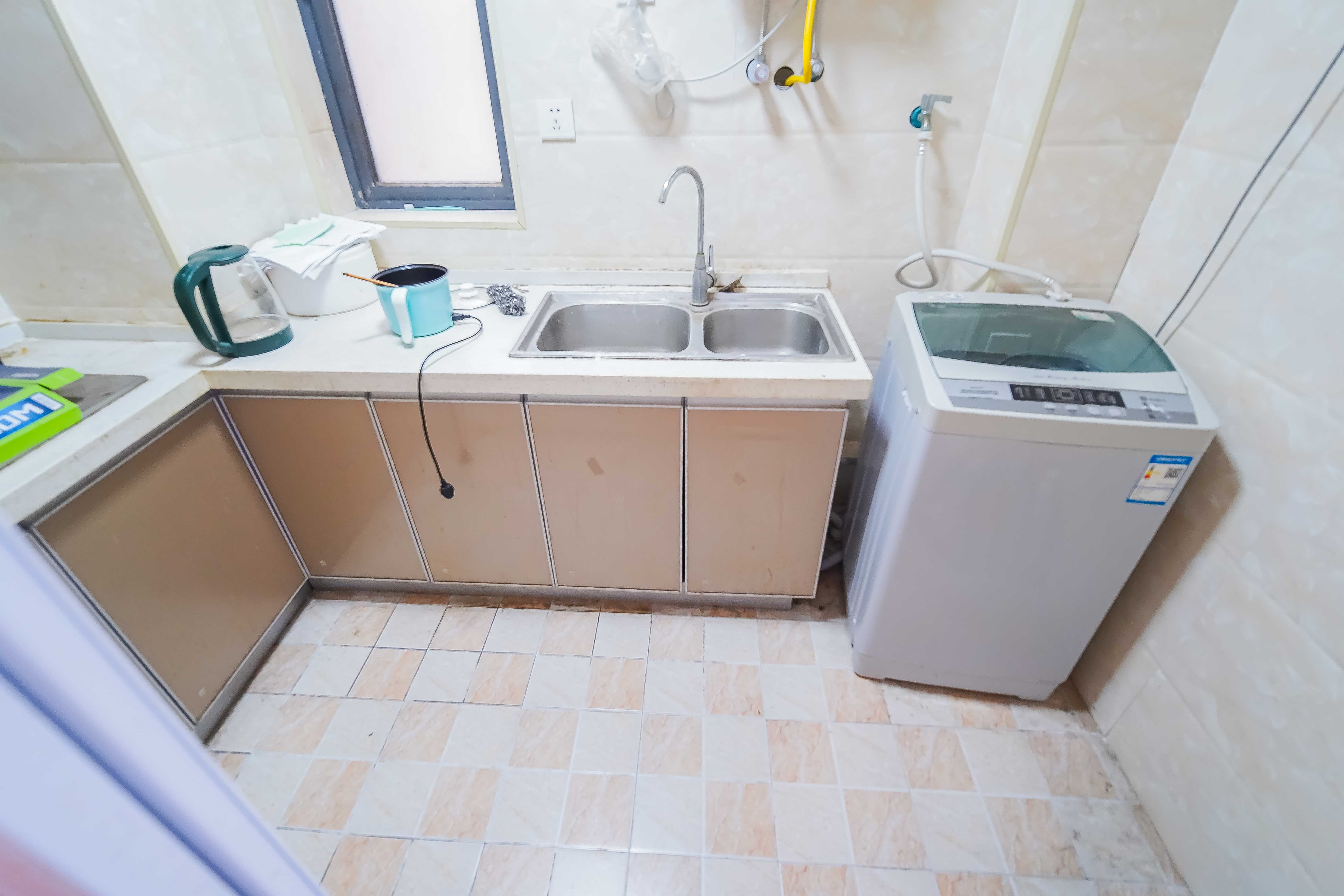 叠彩兰亭 3室2厅1卫 94.6万 叠彩兰亭 3室2厅1卫 94.6万厨房