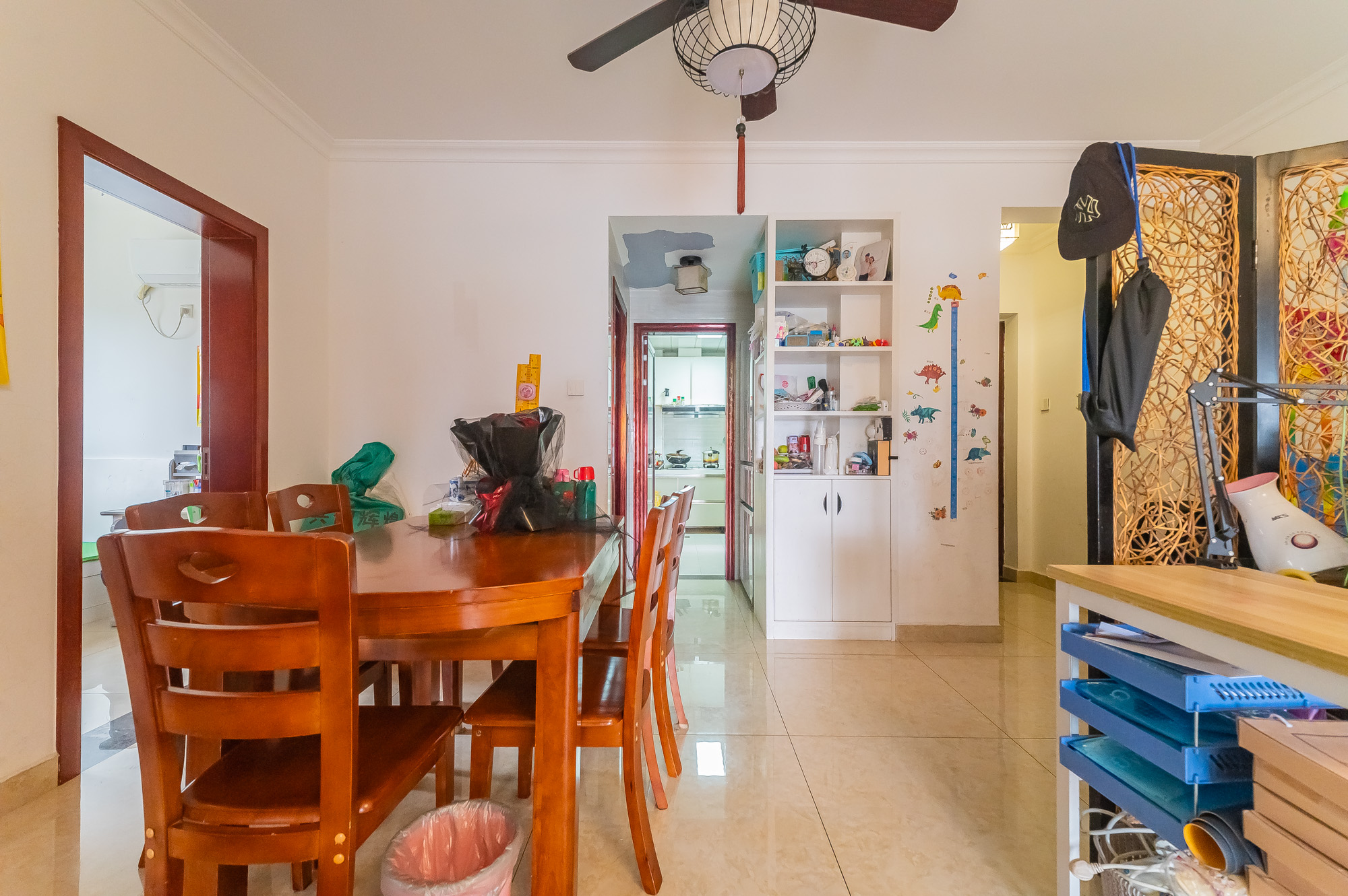 星湖湾一期高层  3室2厅1卫    88.0万 星湖湾一期高层  3室2厅1卫    88.0万客厅