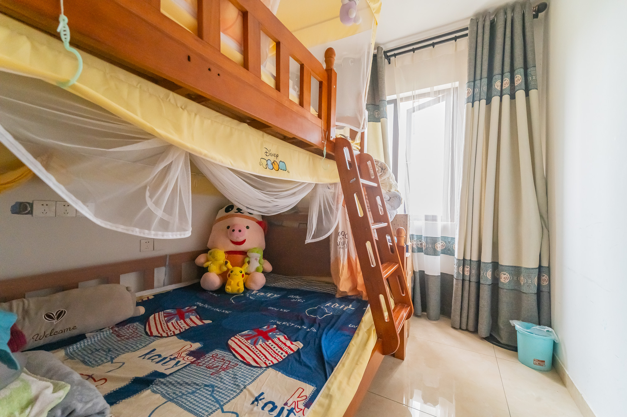 星湖湾一期高层  3室2厅1卫    88.0万 星湖湾一期高层  3室2厅1卫    88.0万卧室