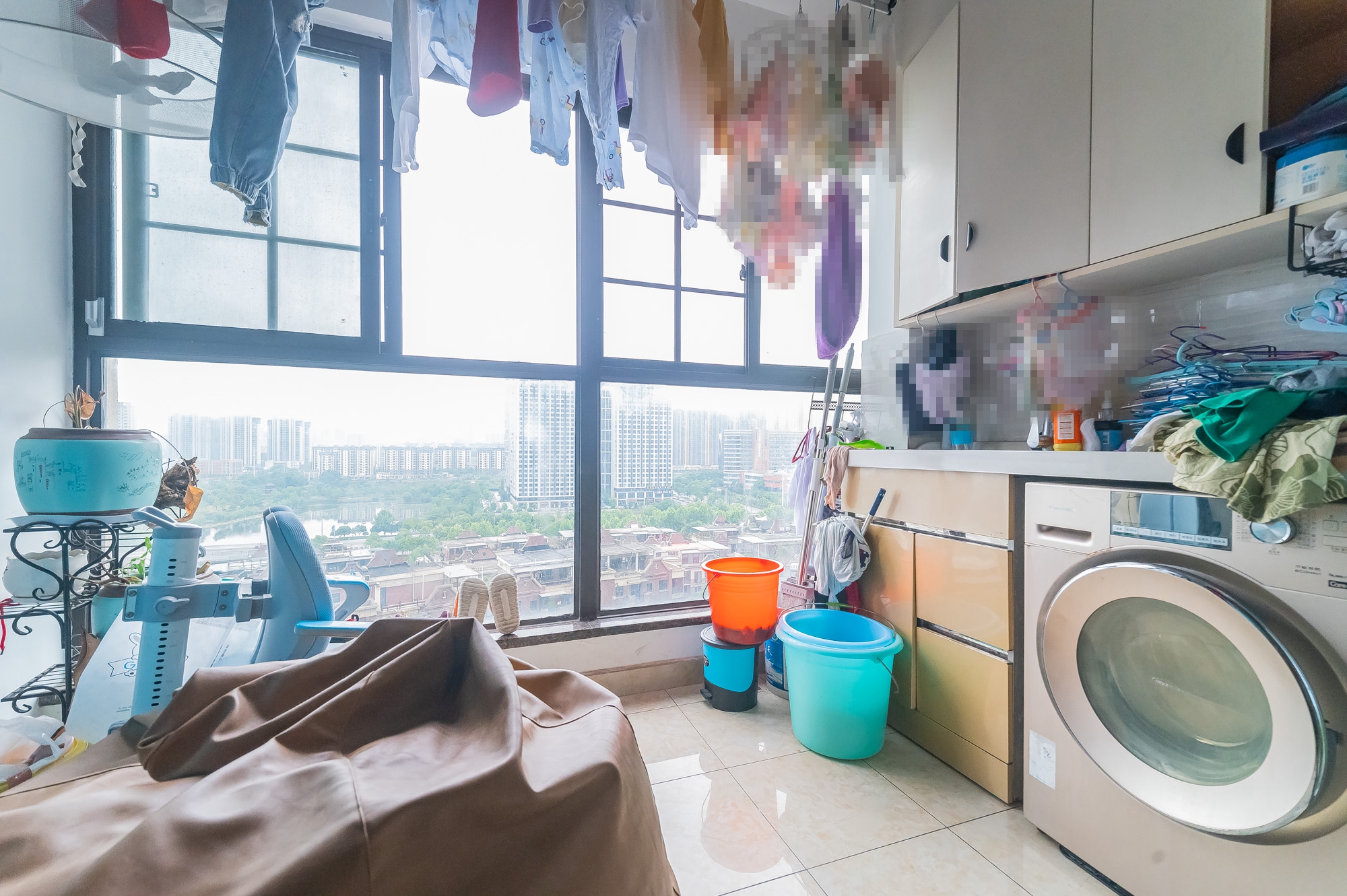 星湖湾一期高层  3室2厅1卫    88.0万 星湖湾一期高层  3室2厅1卫    88.0万阳台