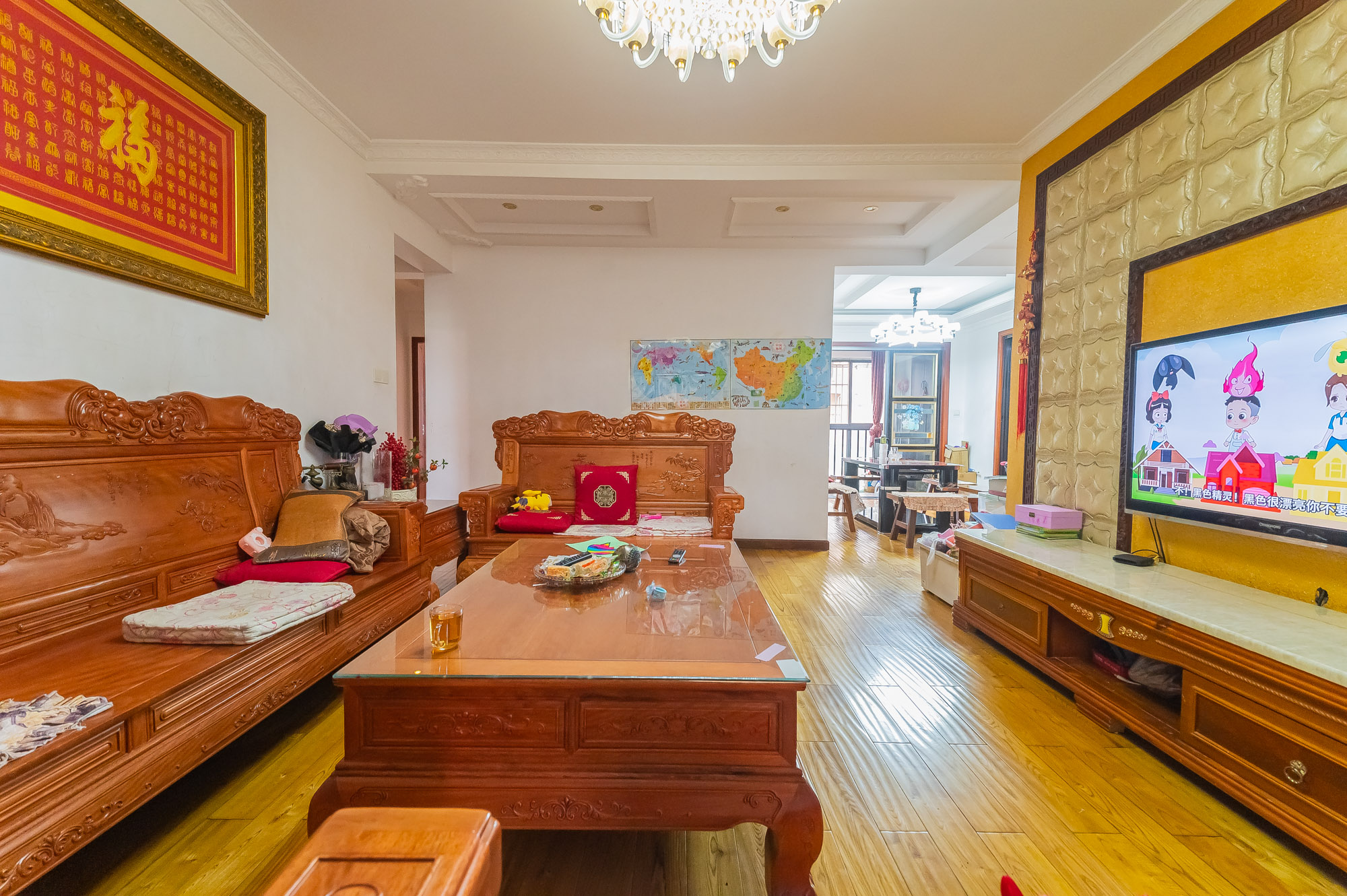 鹏基诺亚山林 3室2厅2卫 110.0万 鹏基诺亚山林 3室2厅2卫 110.0万客厅