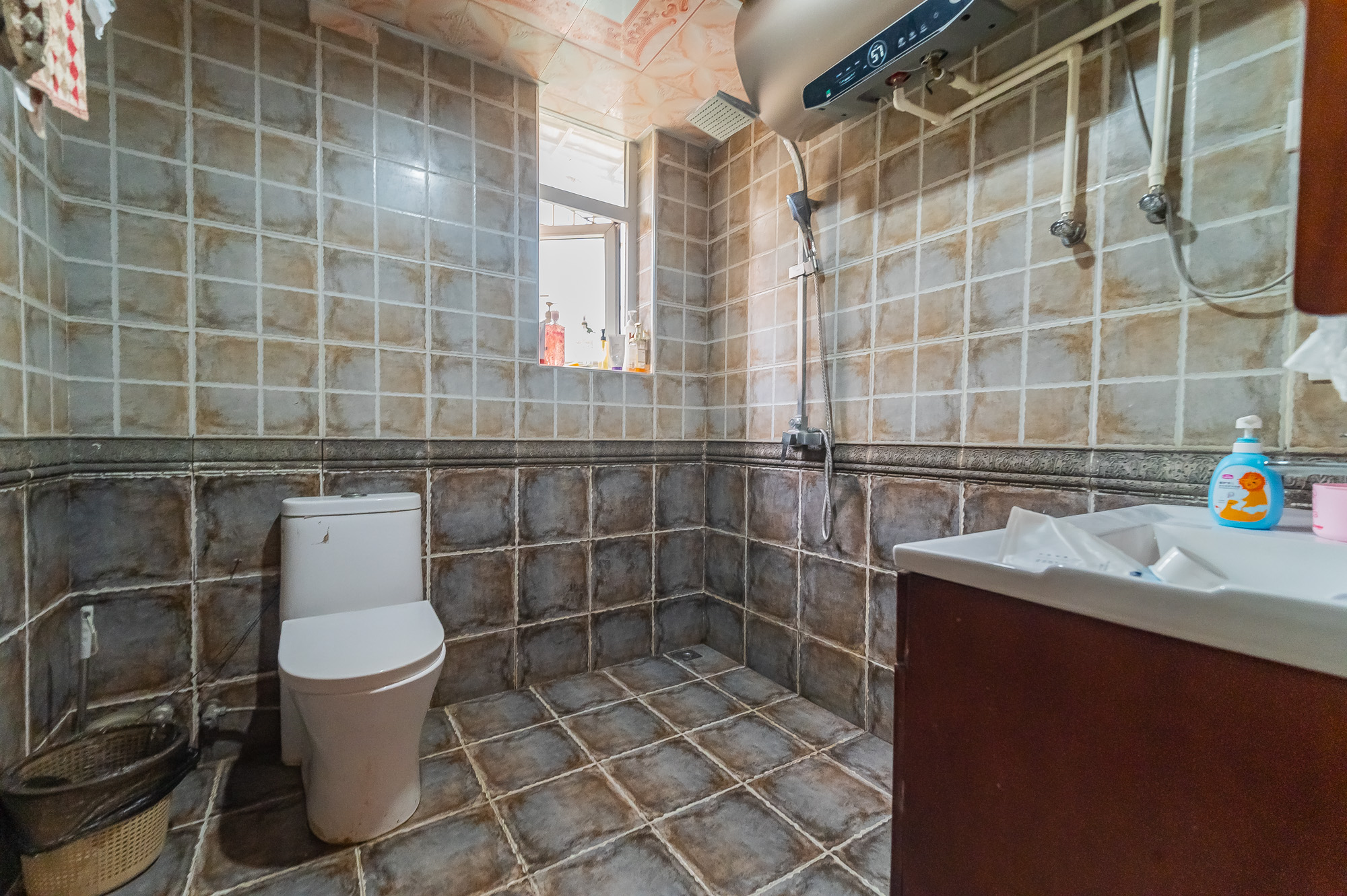 鹏基诺亚山林 3室2厅2卫 110.0万 鹏基诺亚山林 3室2厅2卫 110.0万卫生间