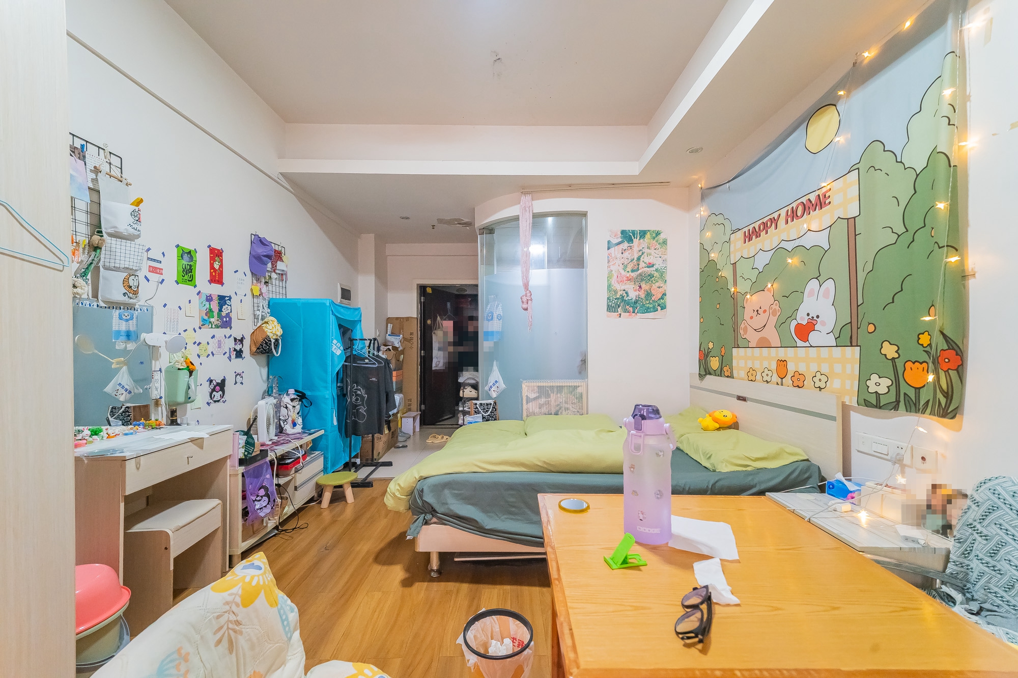 水岸世景  1室1厅1卫    25.8万 水岸世景  1室1厅1卫    25.8万客厅