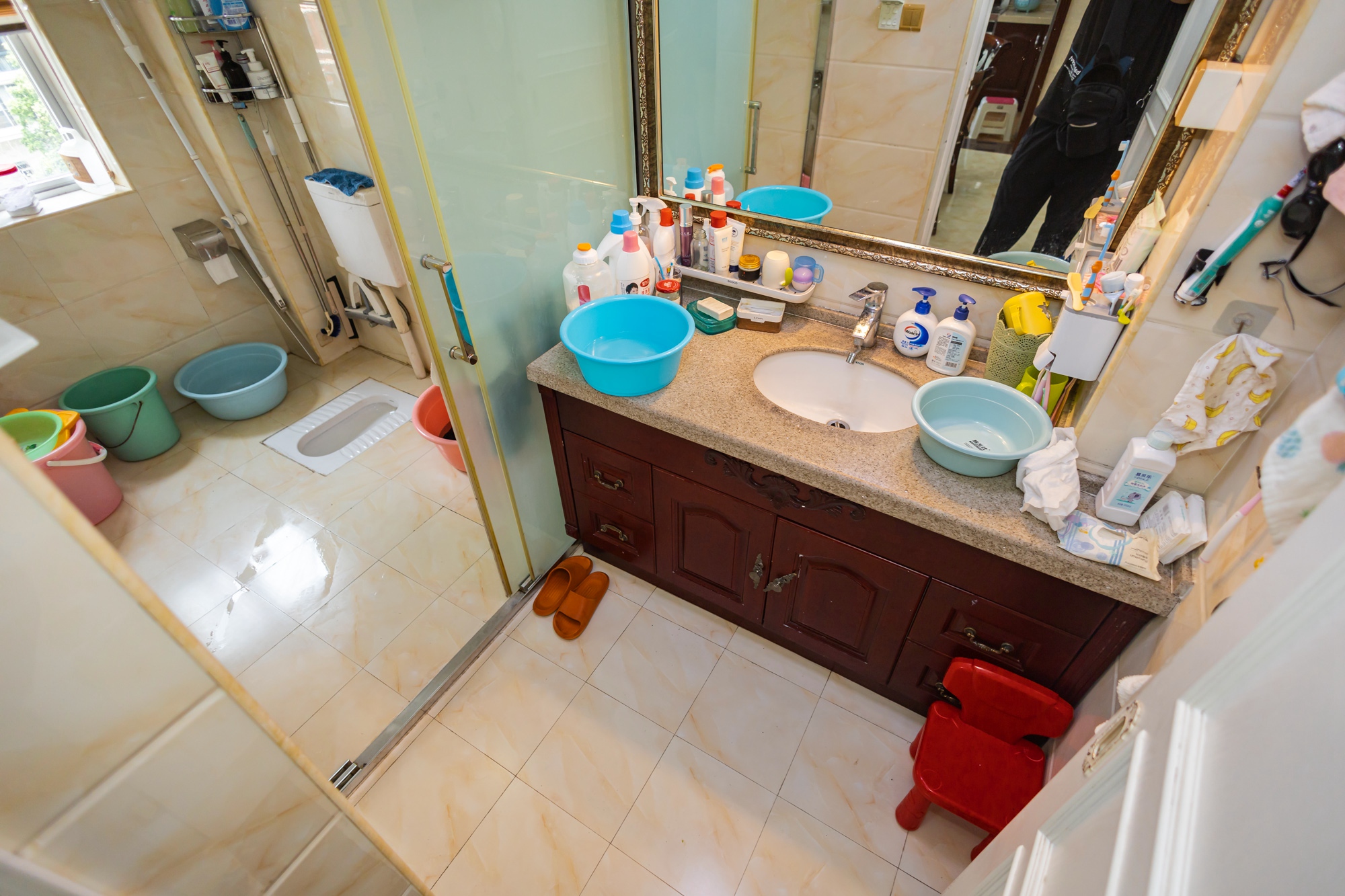 淞雅苑  4室2厅2卫    108.5万 淞雅苑  4室2厅2卫    108.5万卫生间