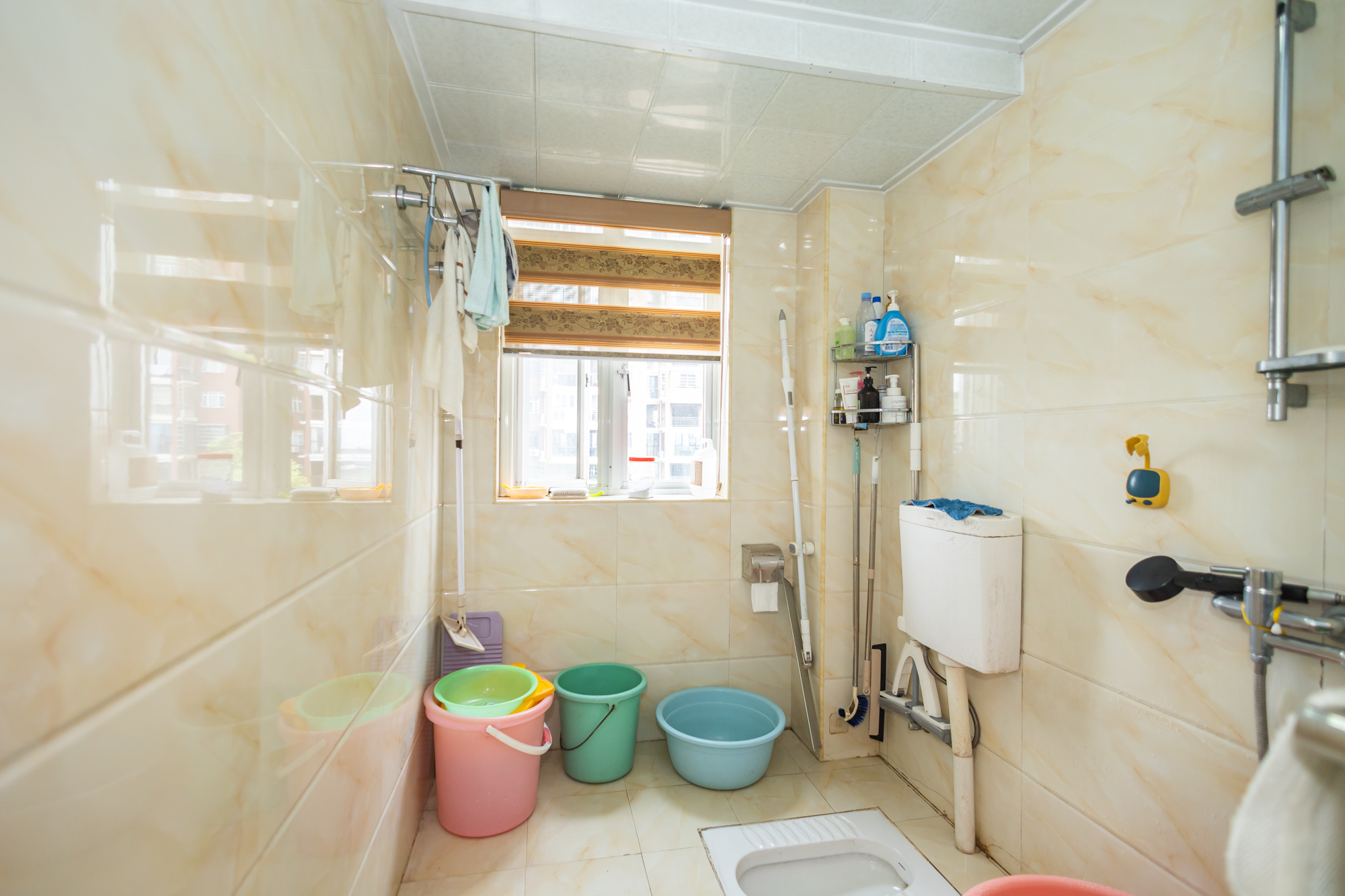 淞雅苑  4室2厅2卫    108.5万 淞雅苑  4室2厅2卫    108.5万卫生间