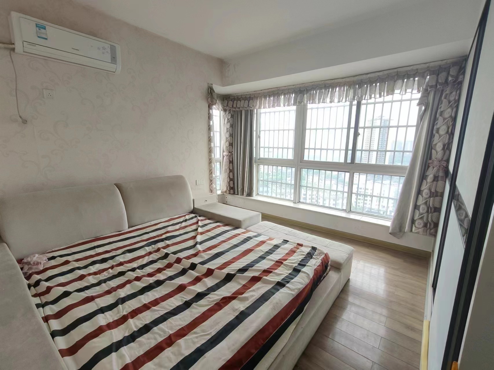 印象华都 3室1厅1卫 55.0万 印象华都 3室1厅1卫 55.0万室内图