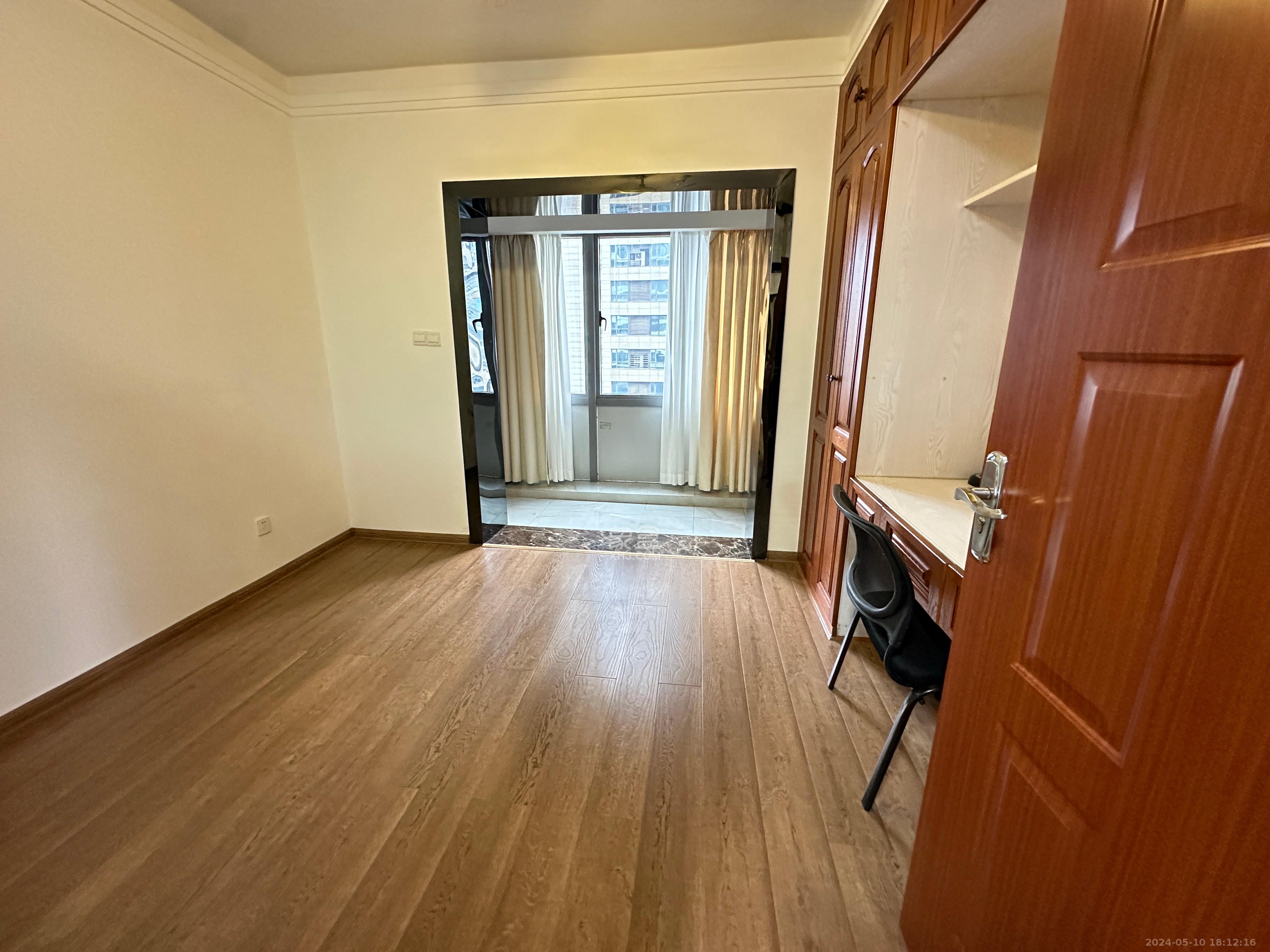 保利国际广场 1室1厅1卫 5000.00元/月 保利国际广场 1室1厅1卫 5000.00元/月室内图