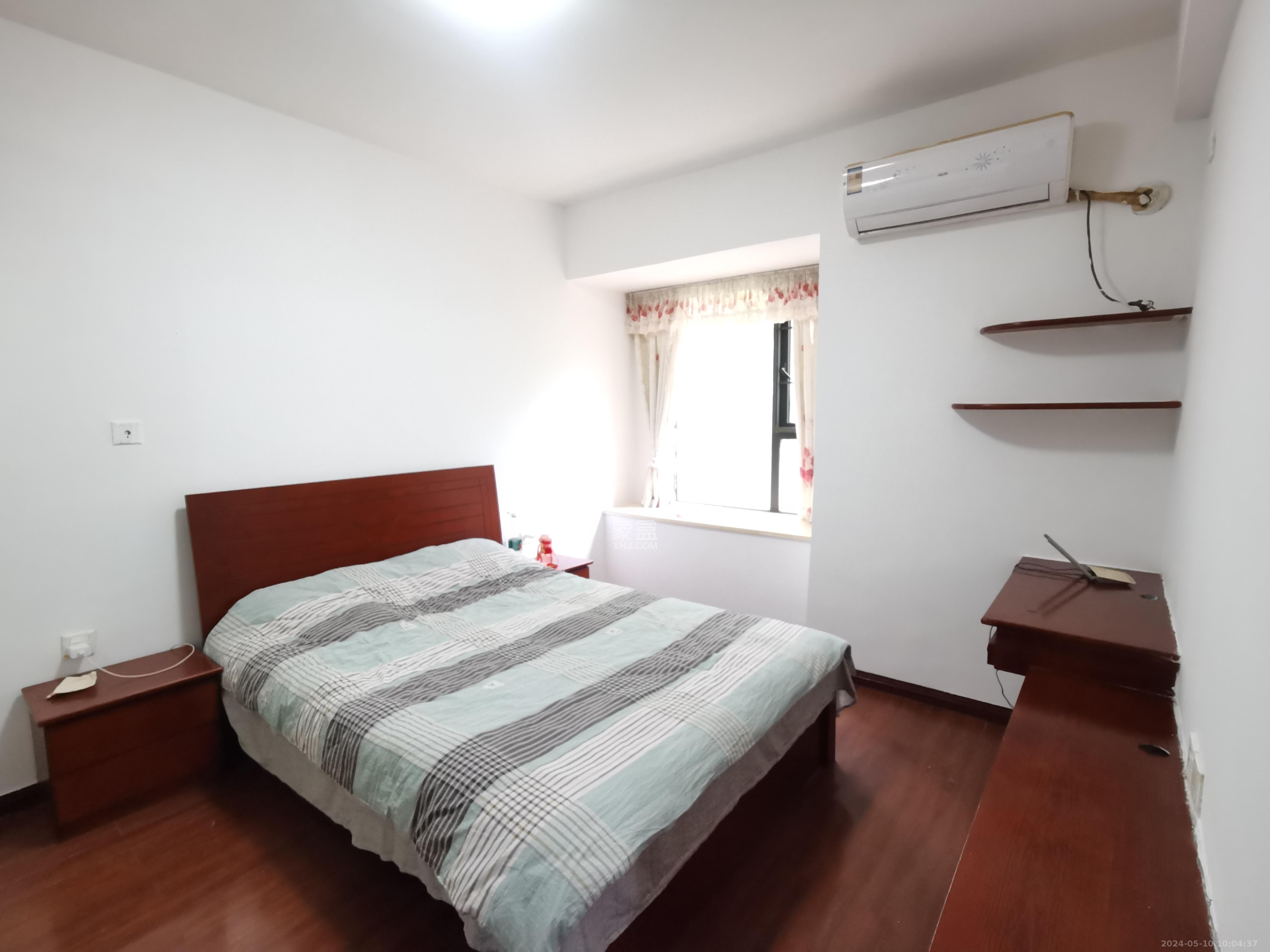 三一街区  3室2厅1卫   1700.00元/月室内图