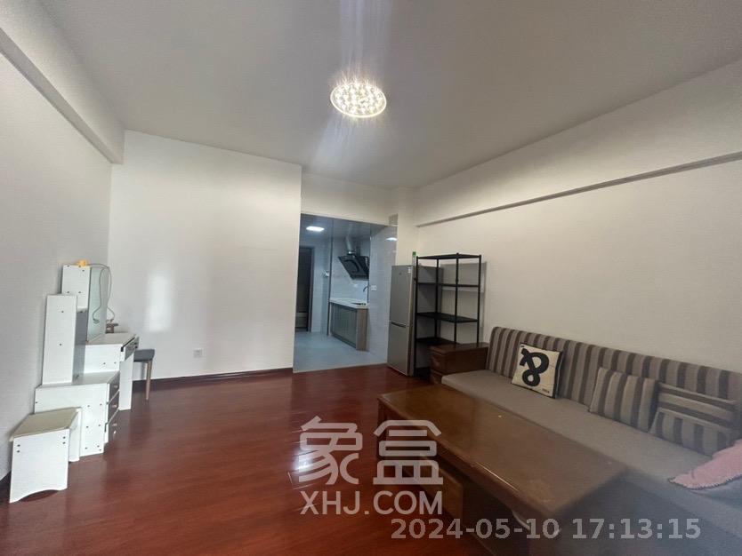 摩天一号  1室1厅1卫   2000.00元/月室内图1