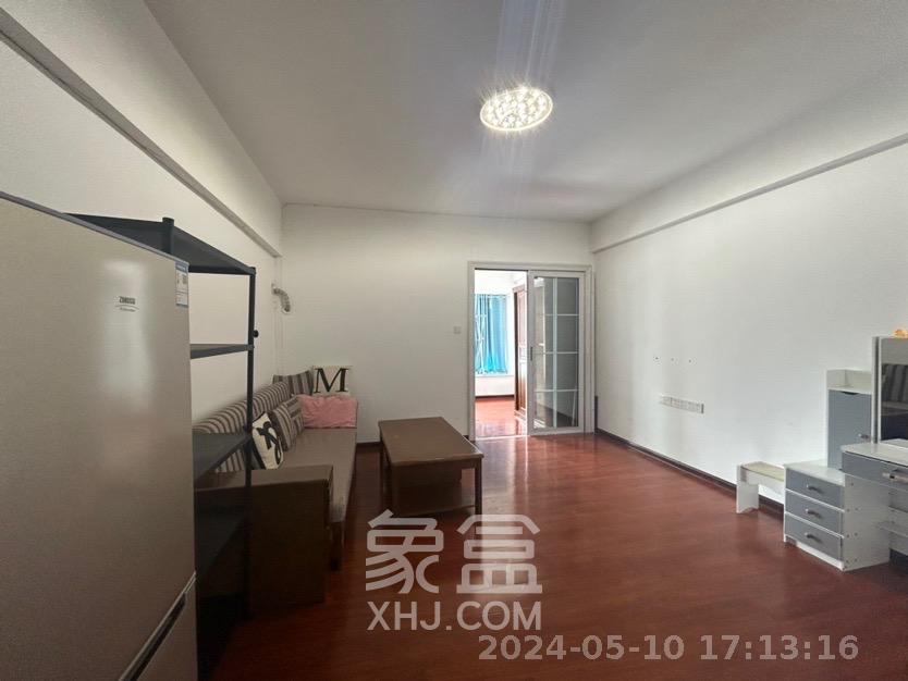 摩天一号  1室1厅1卫   2000.00元/月室内图