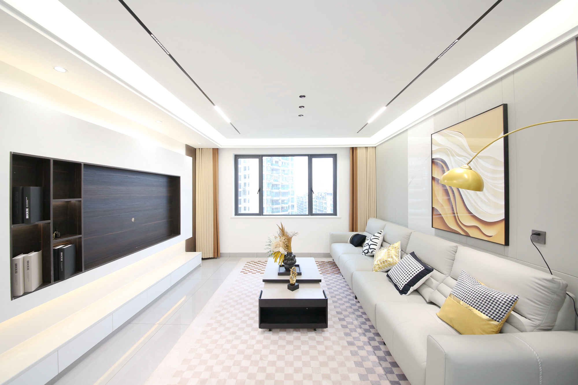 新华联家园  3室2厅2卫    149.8万客厅