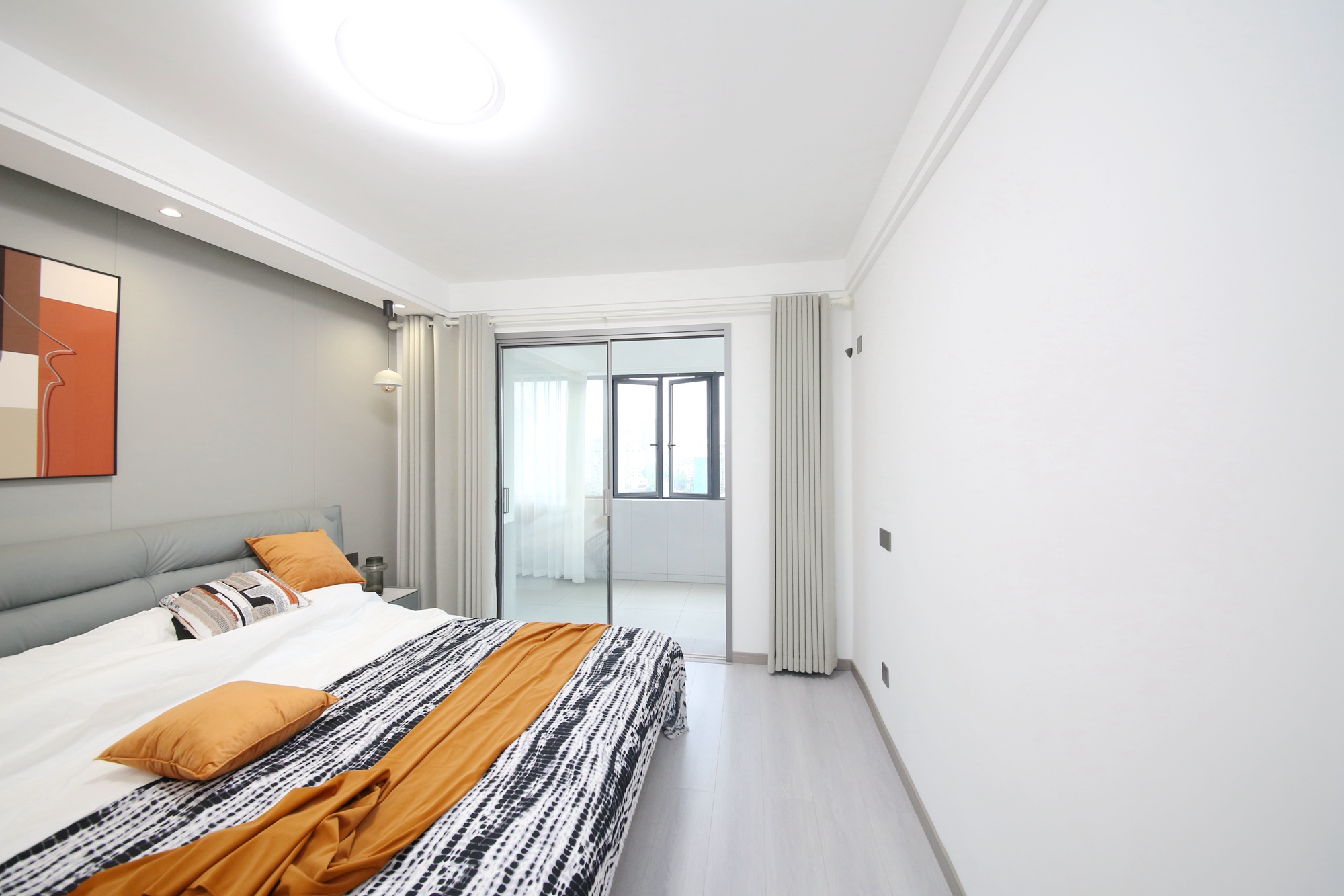 新华联家园  3室2厅2卫    149.8万卧室