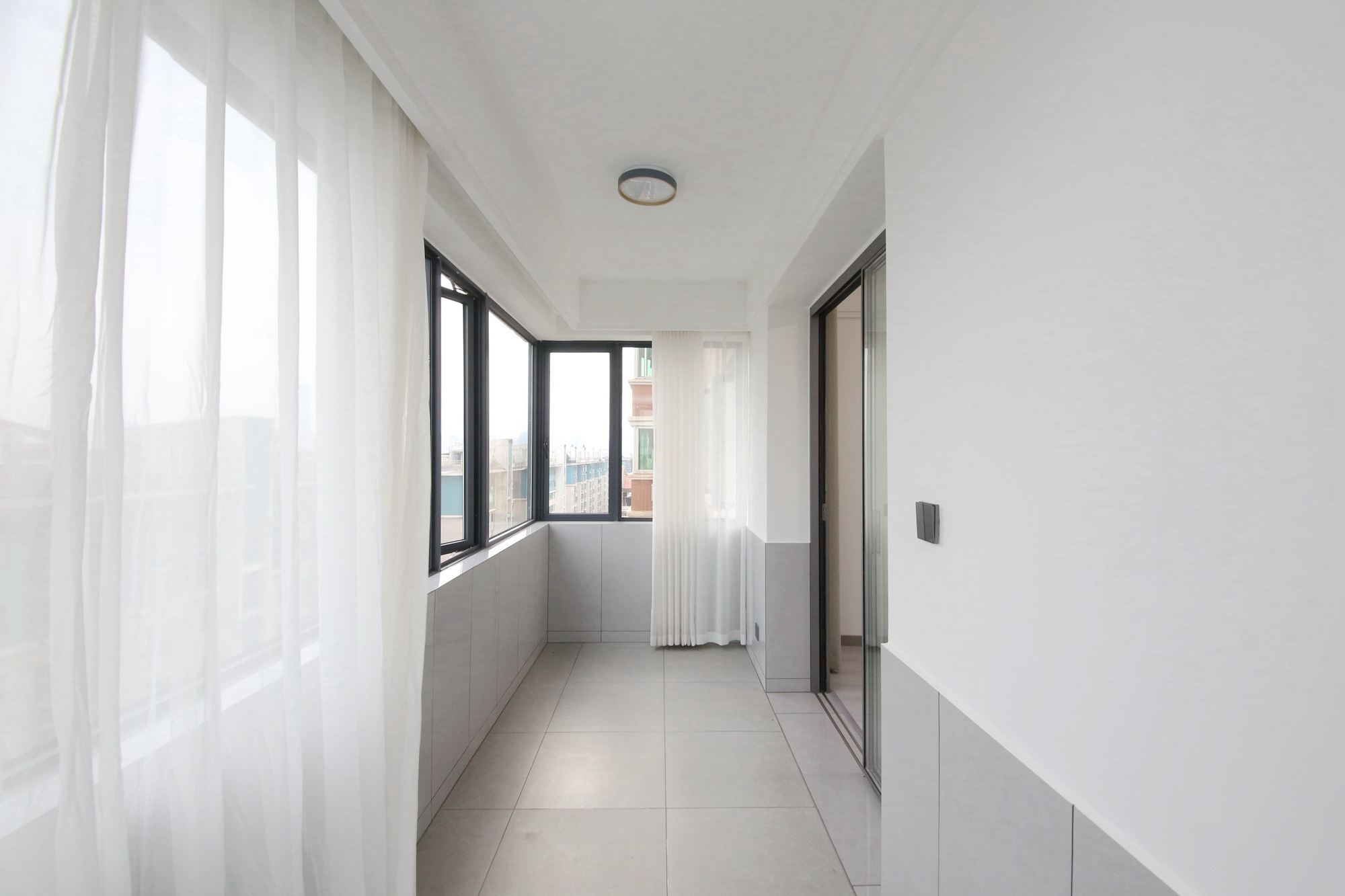 新华联家园  3室2厅2卫    149.8万阳台