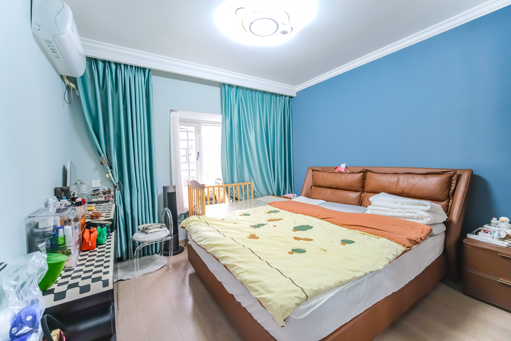 保利香槟国际 4室2厅2卫 113.8万 保利香槟国际 4室2厅2卫 113.8万卧室