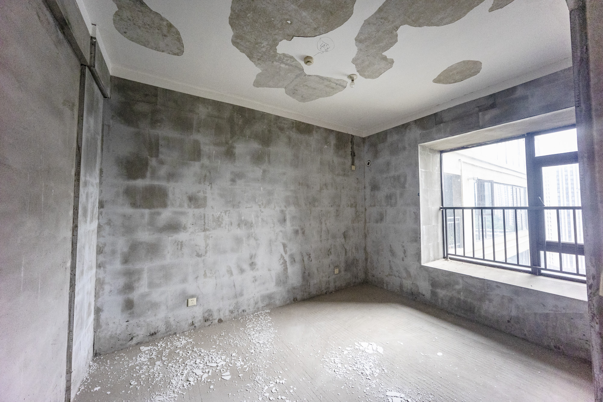 中建江山壹号  4室2厅2卫   358.00万其他