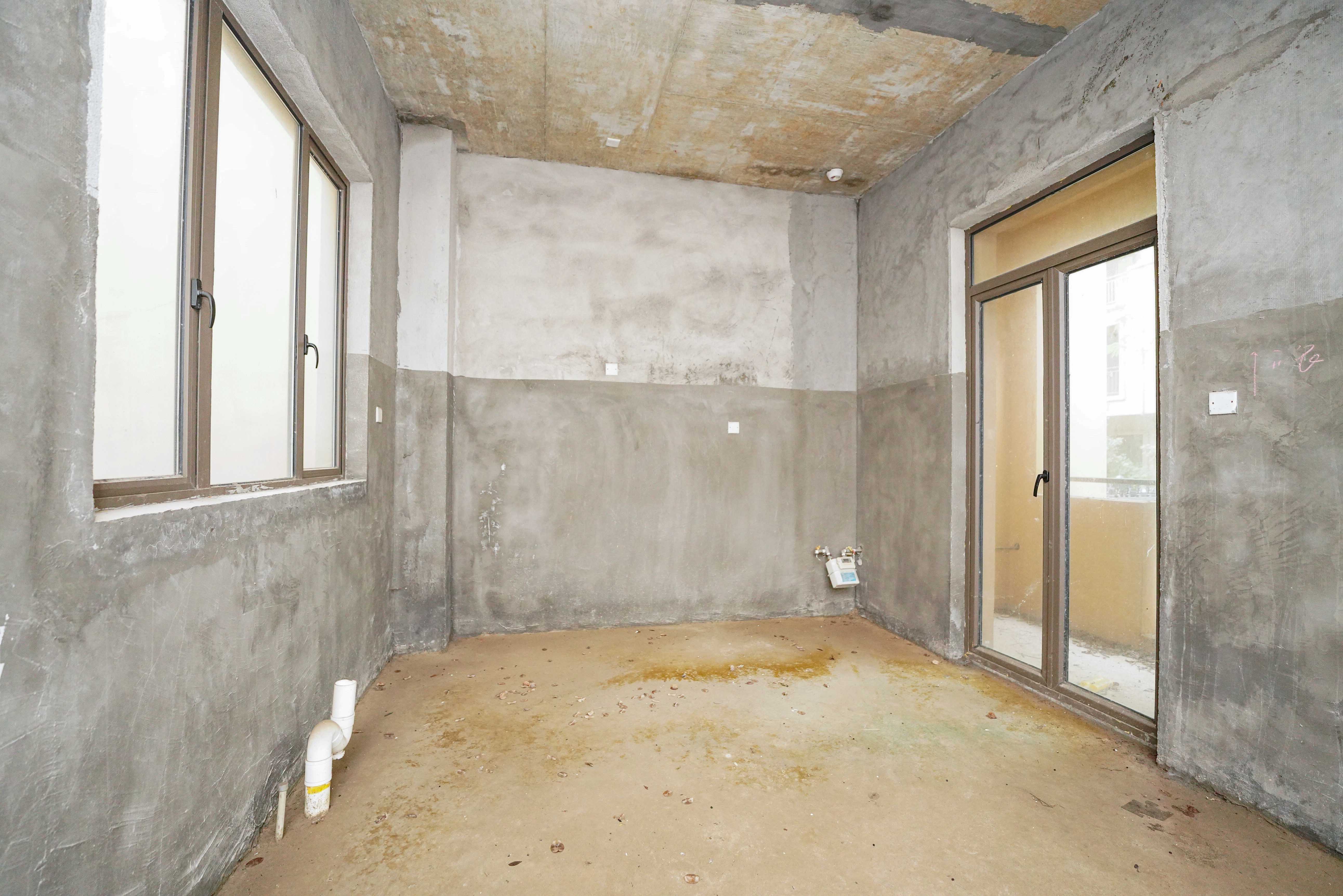 佳兆业水岸新都  5室2厅2卫    200.0万其他
