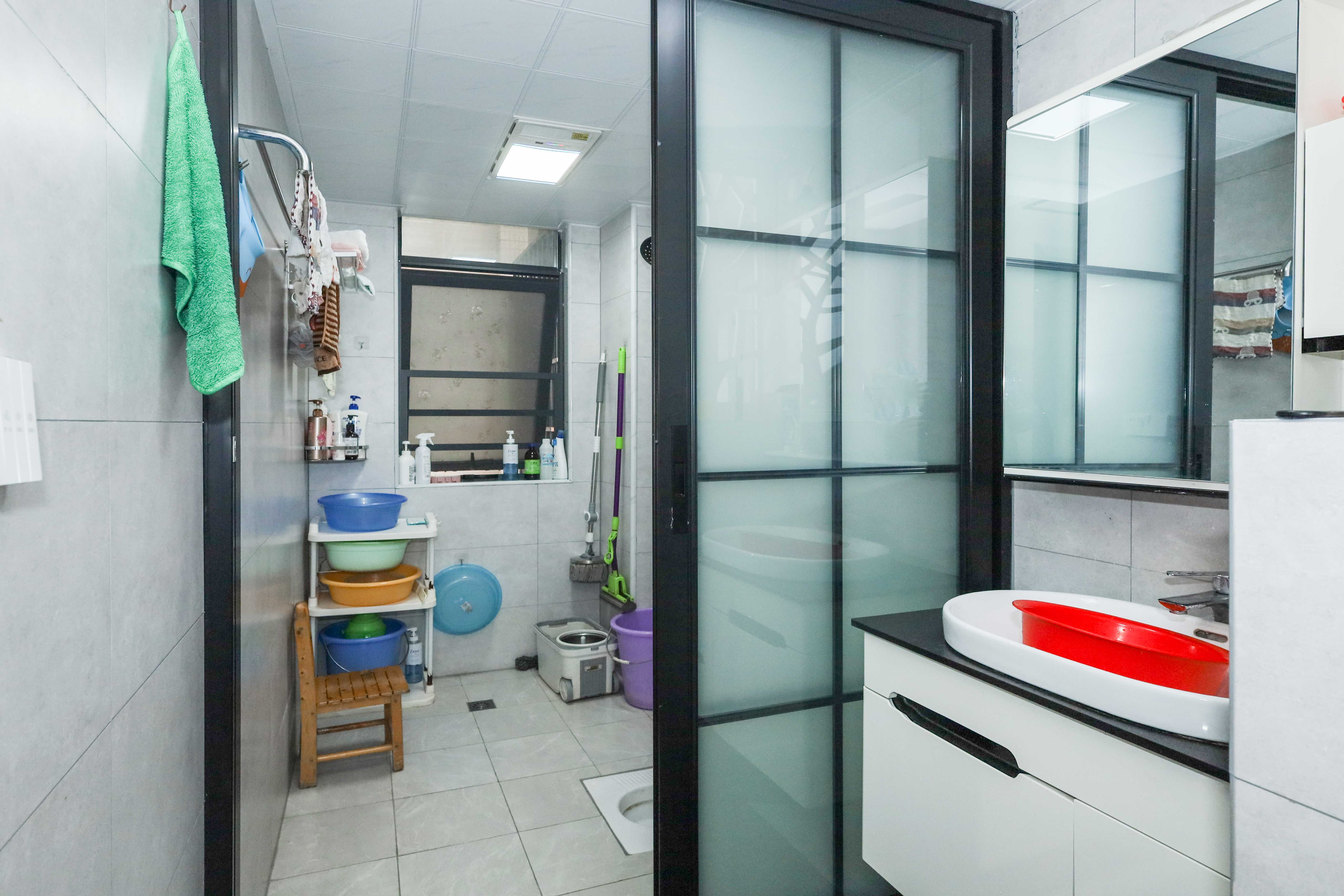 天元涉外景园B区  4室2厅2卫    118.0万 天元涉外景园B区  4室2厅2卫    118.0万卫生间