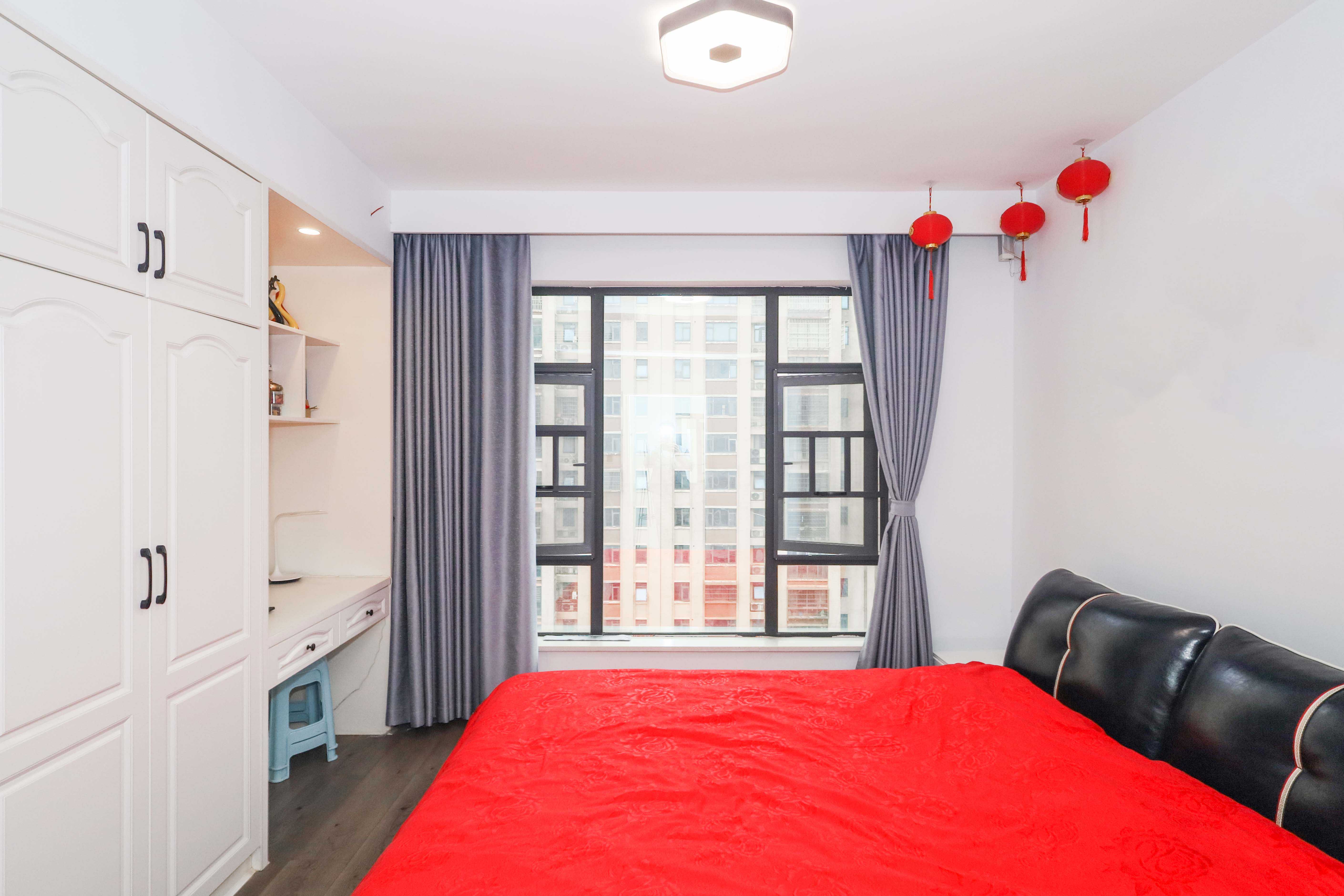 天元涉外景园B区  4室2厅2卫    118.0万 天元涉外景园B区  4室2厅2卫    118.0万卧室