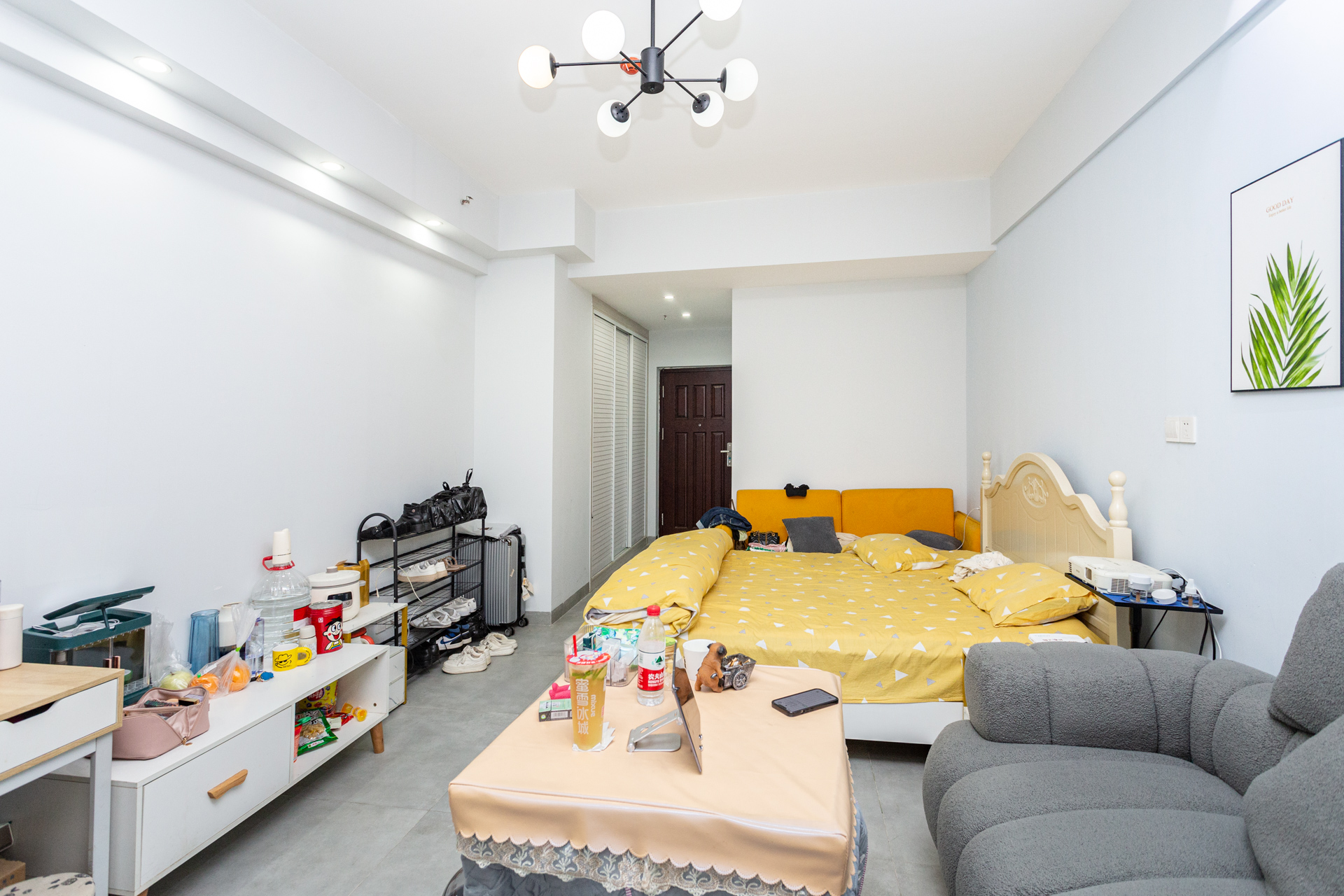 明发国际城  1室1厅1卫    36.0万 明发国际城  1室1厅1卫    36.0万客厅