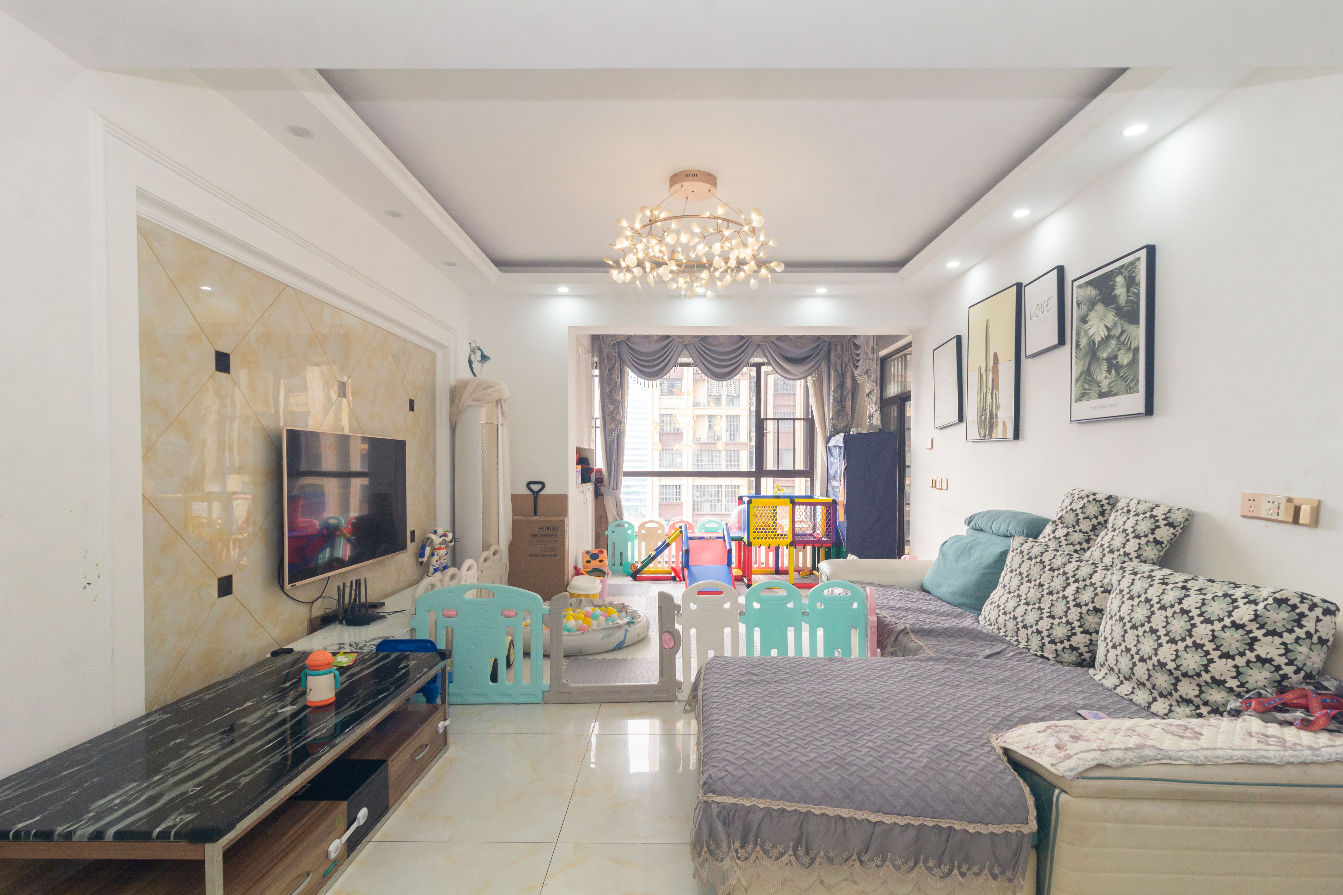 东方美地 3室2厅2卫 96.8万 东方美地 3室2厅2卫 96.8万客厅