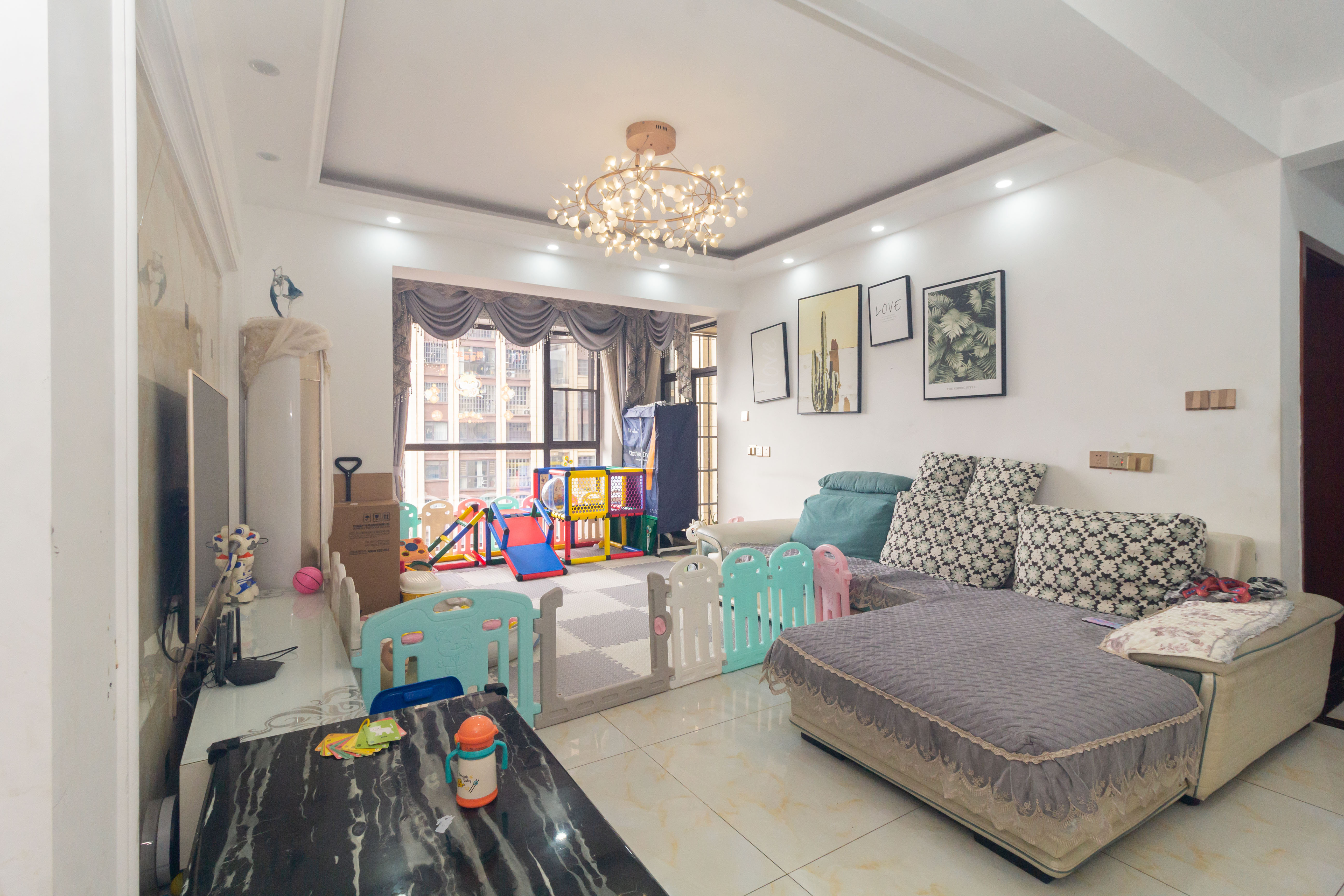 东方美地 3室2厅2卫 96.8万 东方美地 3室2厅2卫 96.8万客厅