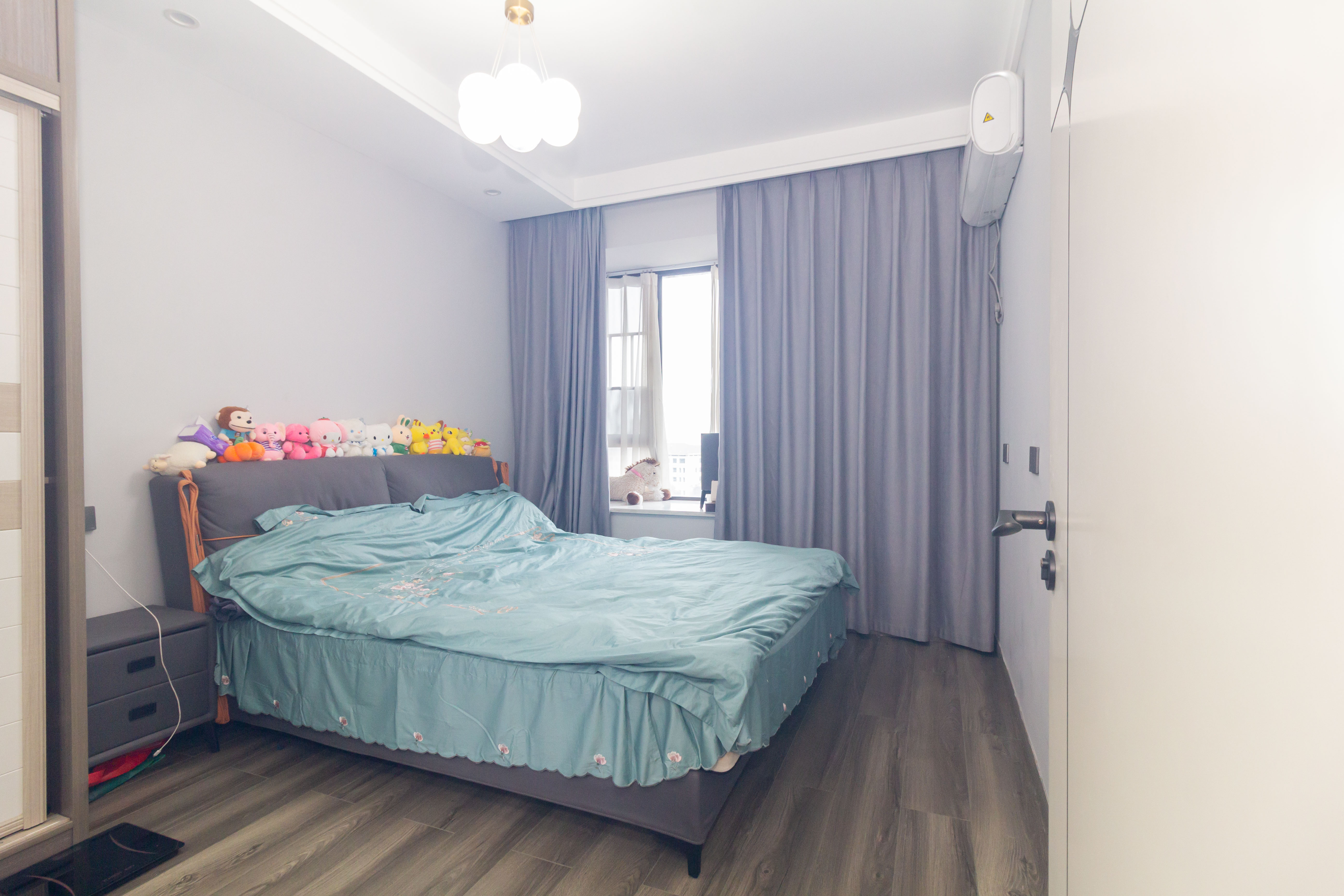 福天星中心(福天星雅苑) 3室2厅2卫 89.8万 福天星中心(福天星雅苑) 3室2厅2卫 89.8万卧室