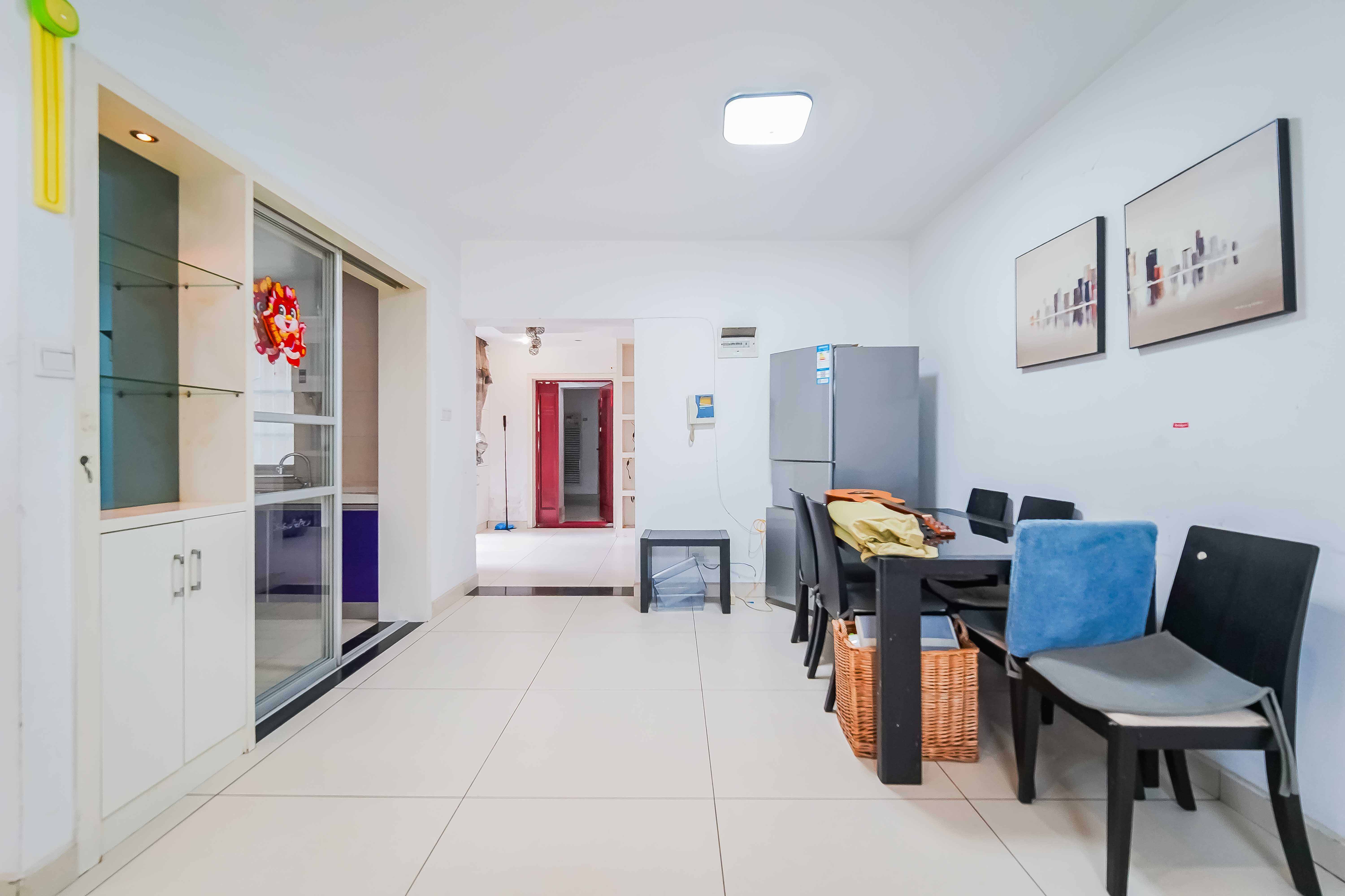 汇城上筑  3室2厅1卫    90.0万客厅