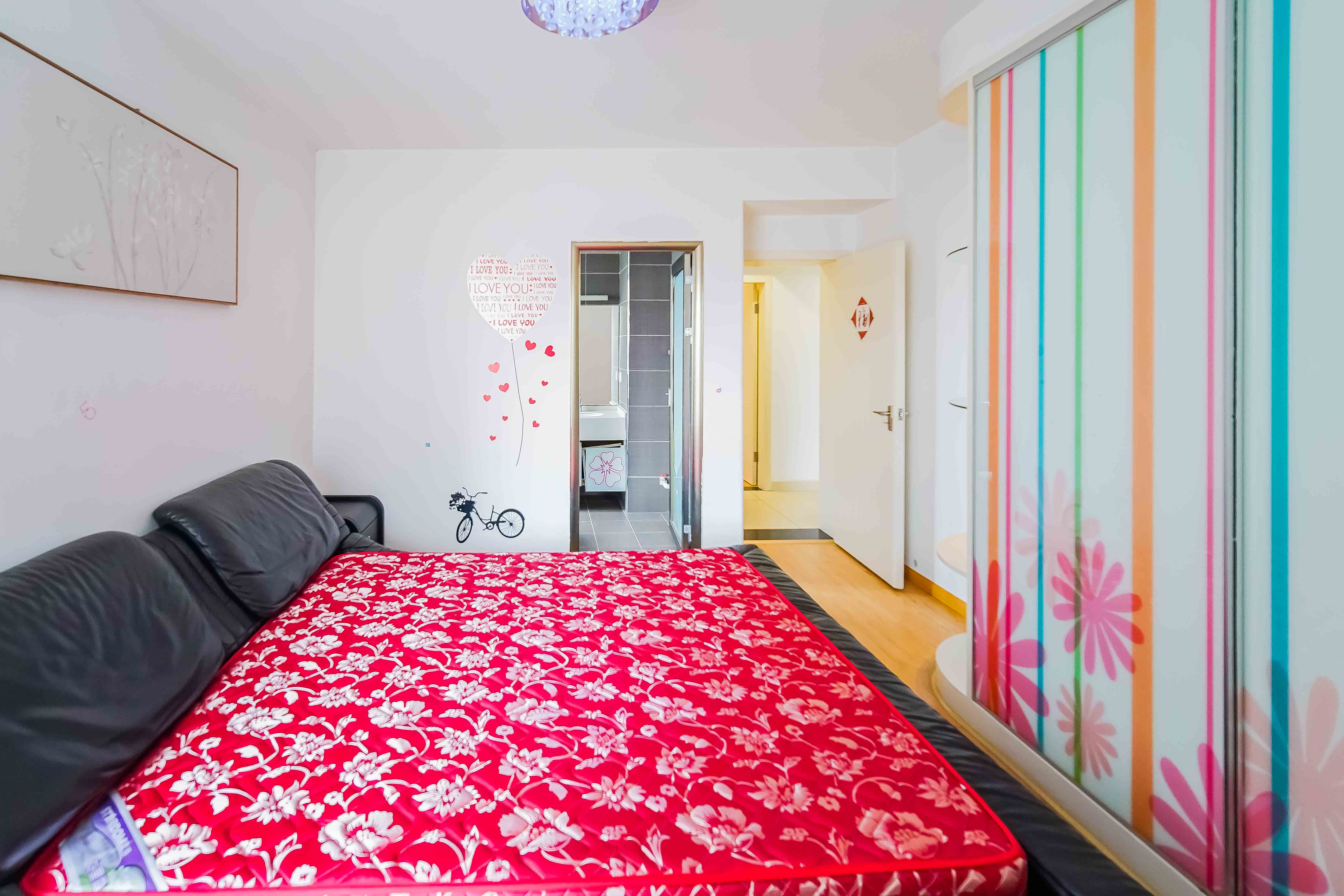 汇城上筑  3室2厅1卫    90.0万卧室