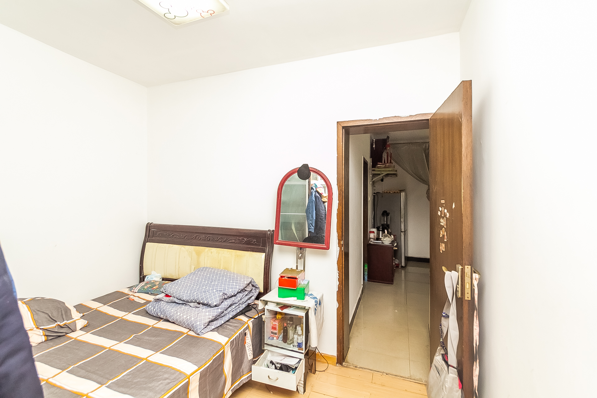 广厦新村  2室1厅1卫   38.00万卧室