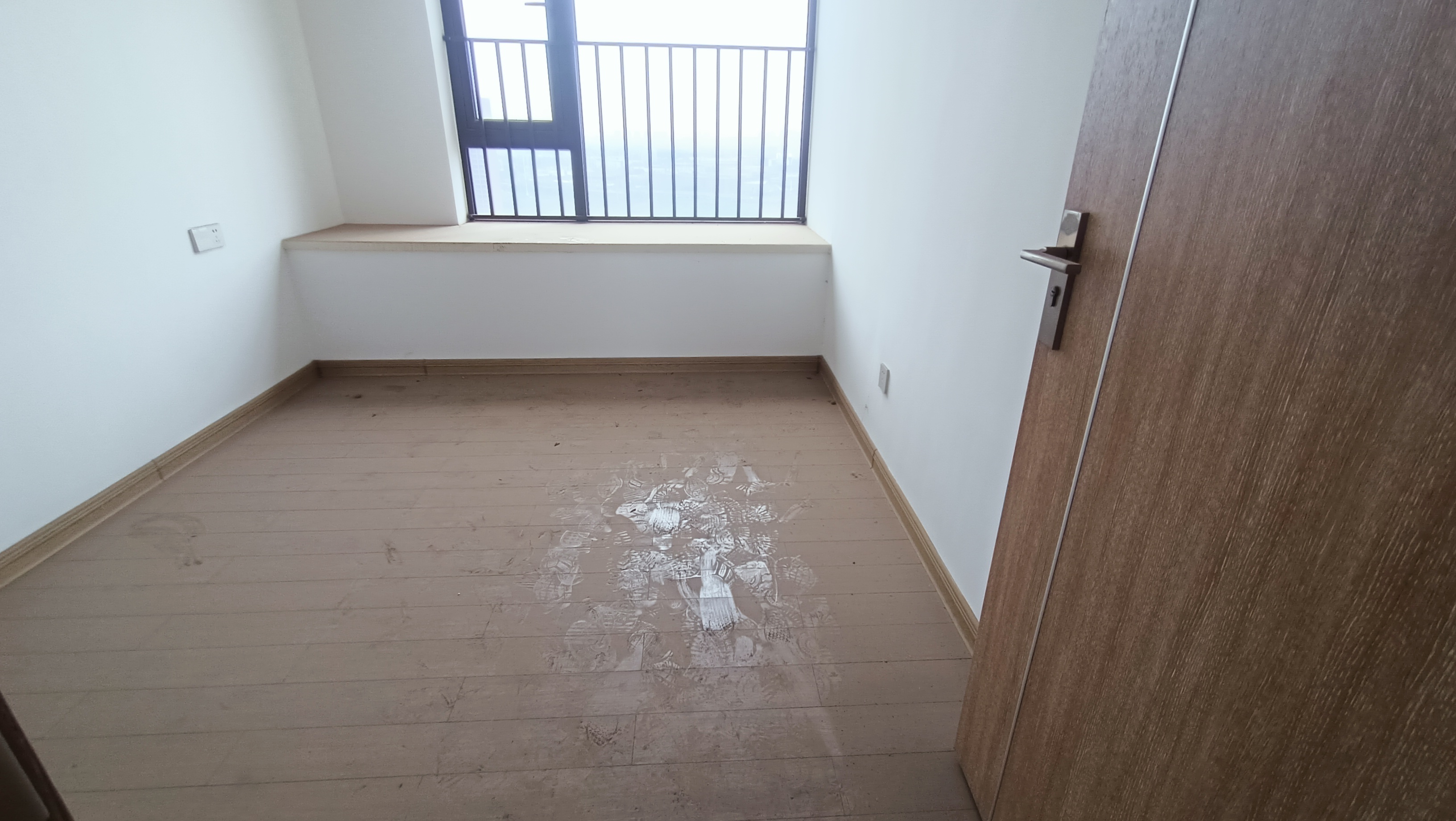 东部美的城 3室2厅2卫 80.0万 东部美的城 3室2厅2卫 80.0万室内图