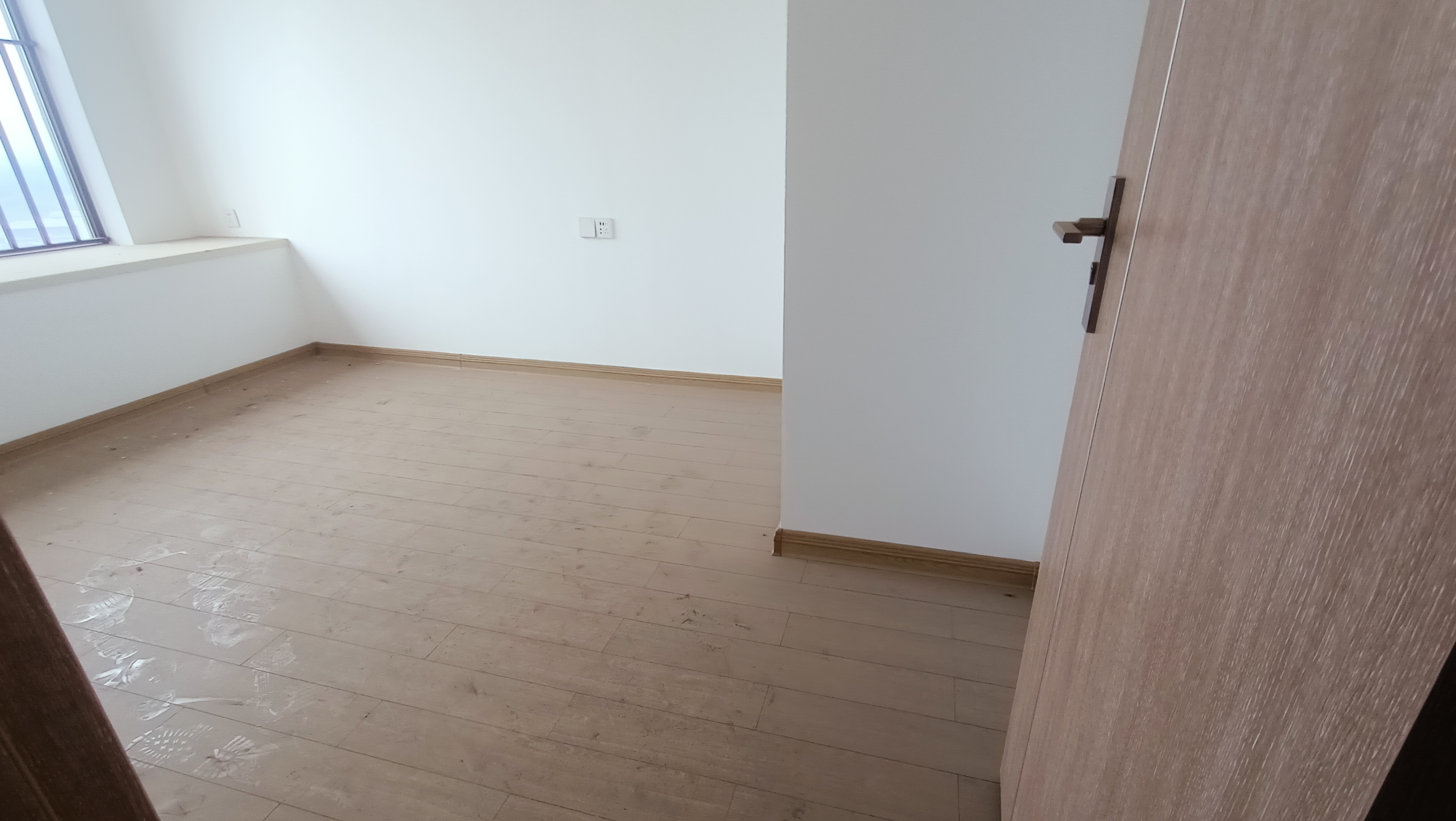 东部美的城 3室2厅2卫 80.0万 东部美的城 3室2厅2卫 80.0万室内图