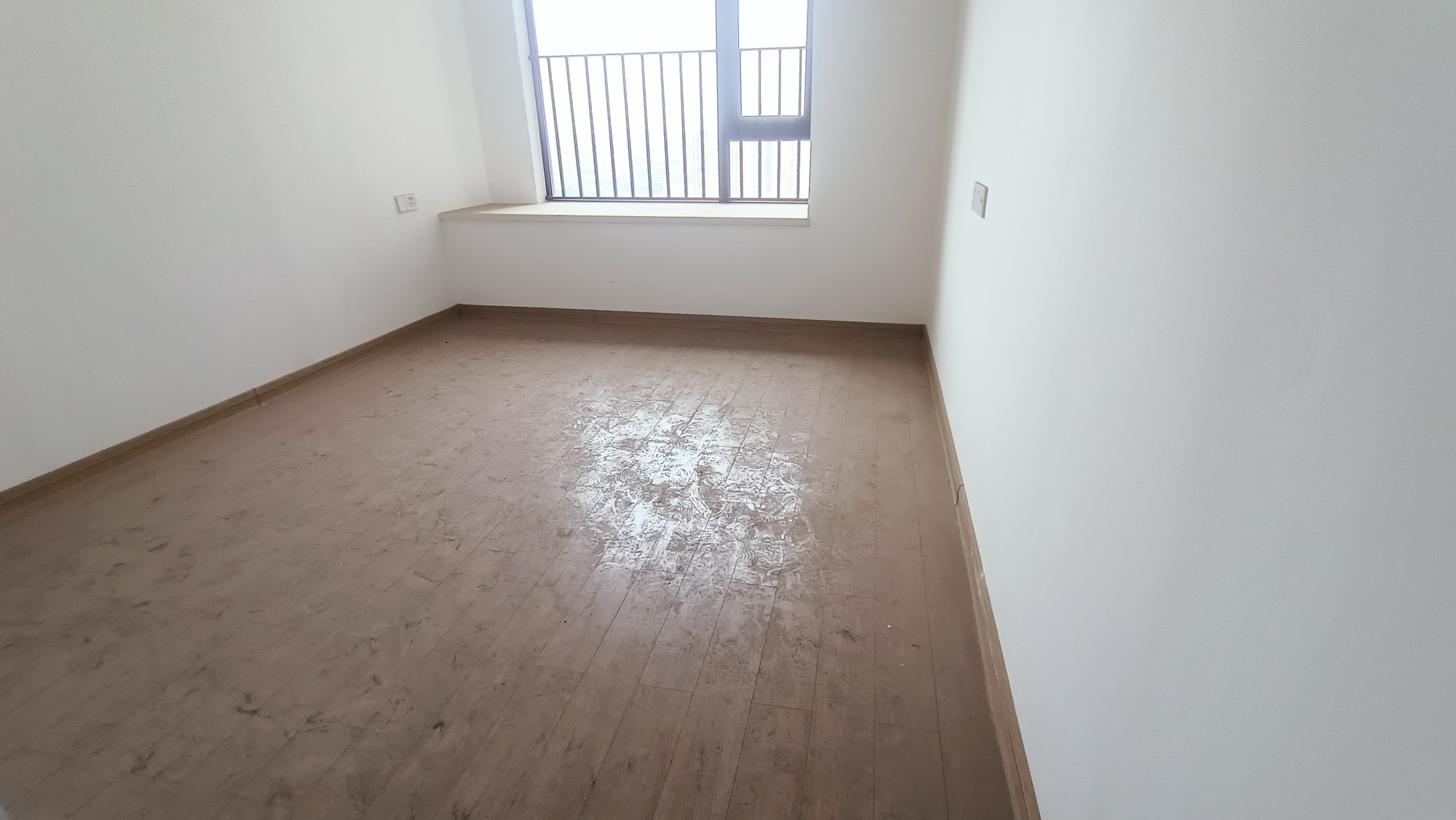 东部美的城 3室2厅2卫 80.0万 东部美的城 3室2厅2卫 80.0万室内图