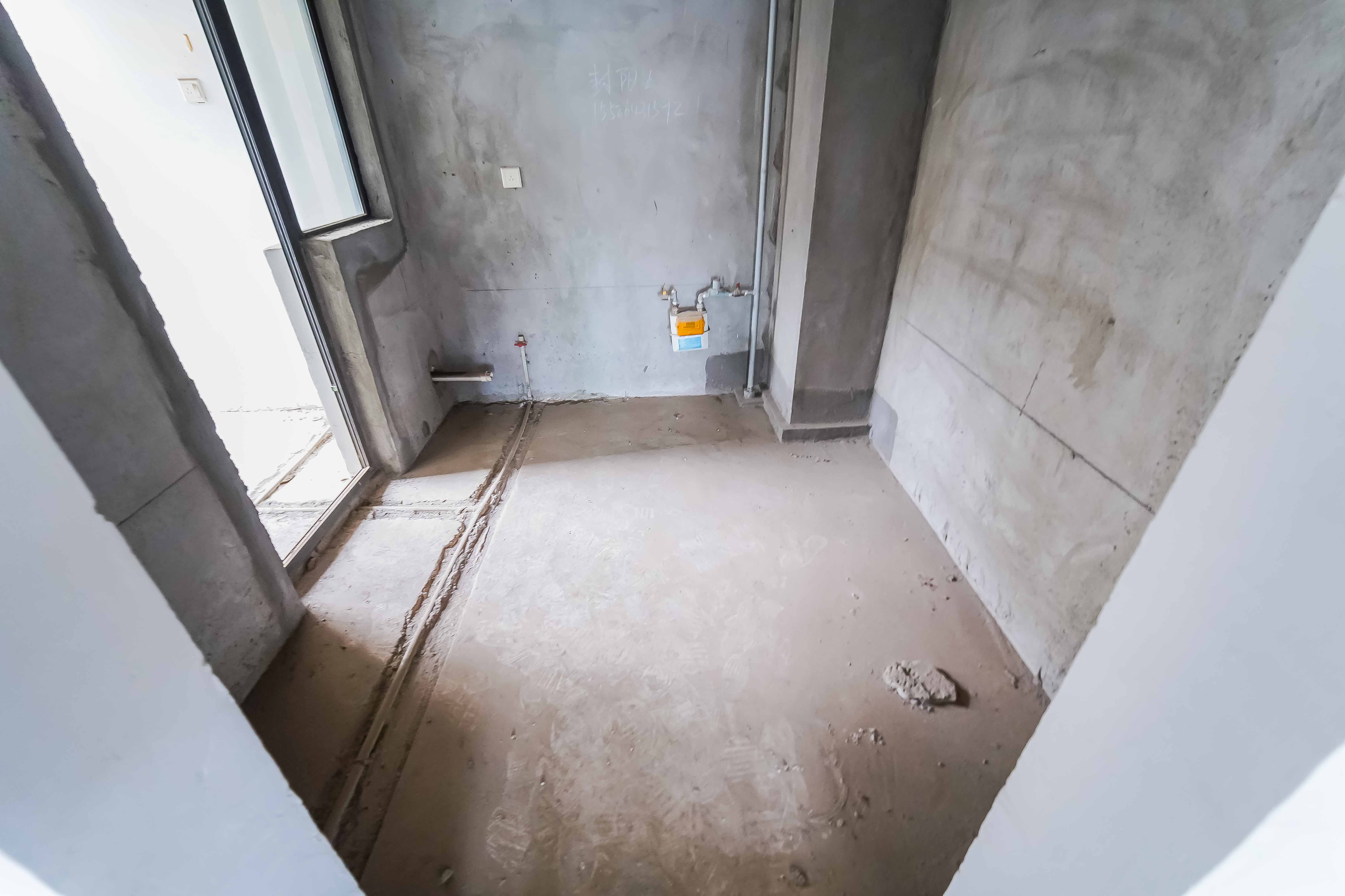 融科东南海 3室1厅2卫 90.0万 融科东南海 3室1厅2卫 90.0万厨房