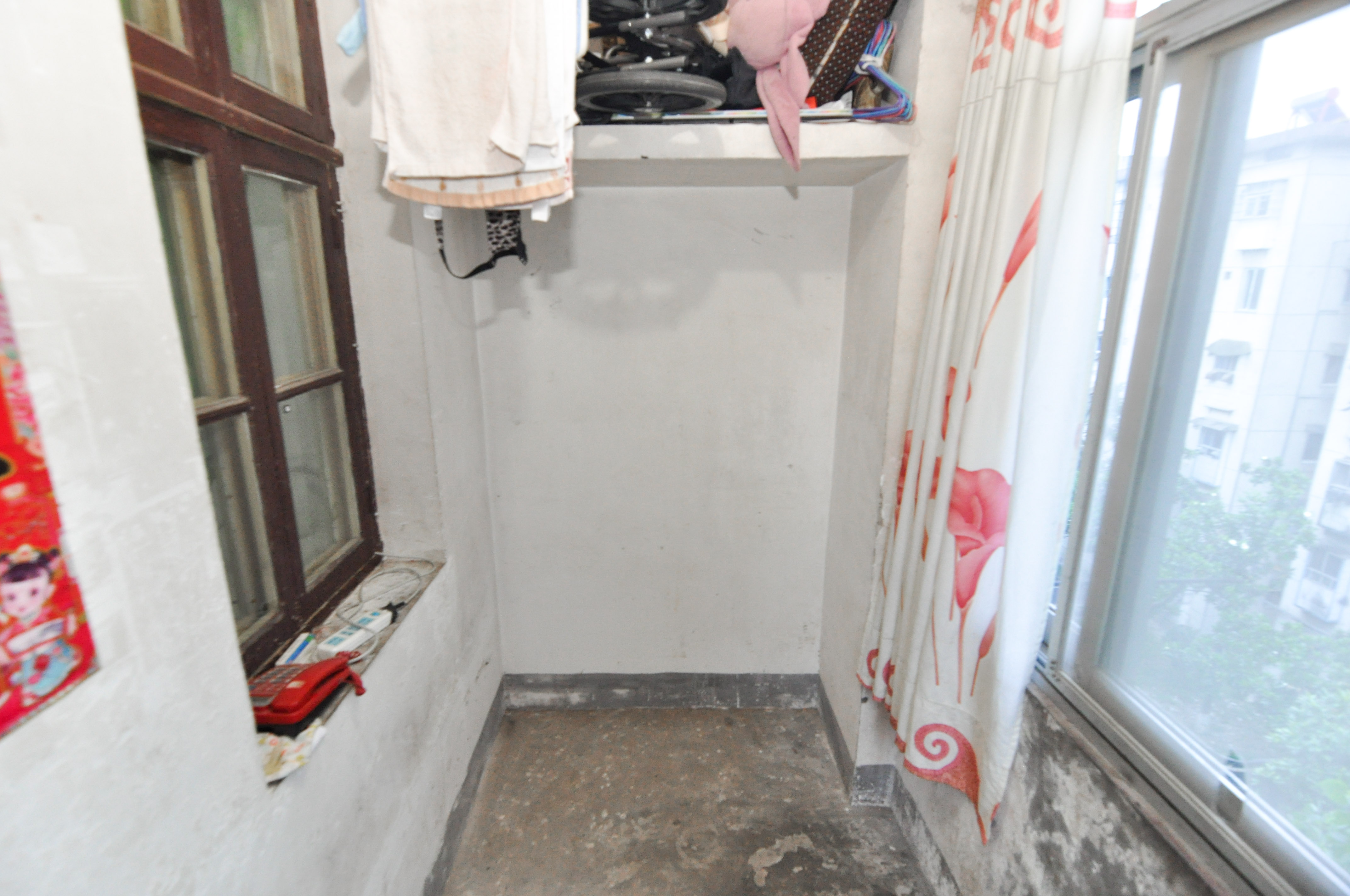 航天大院  2室1厅1卫    30.0万 航天大院  2室1厅1卫    30.0万卧室