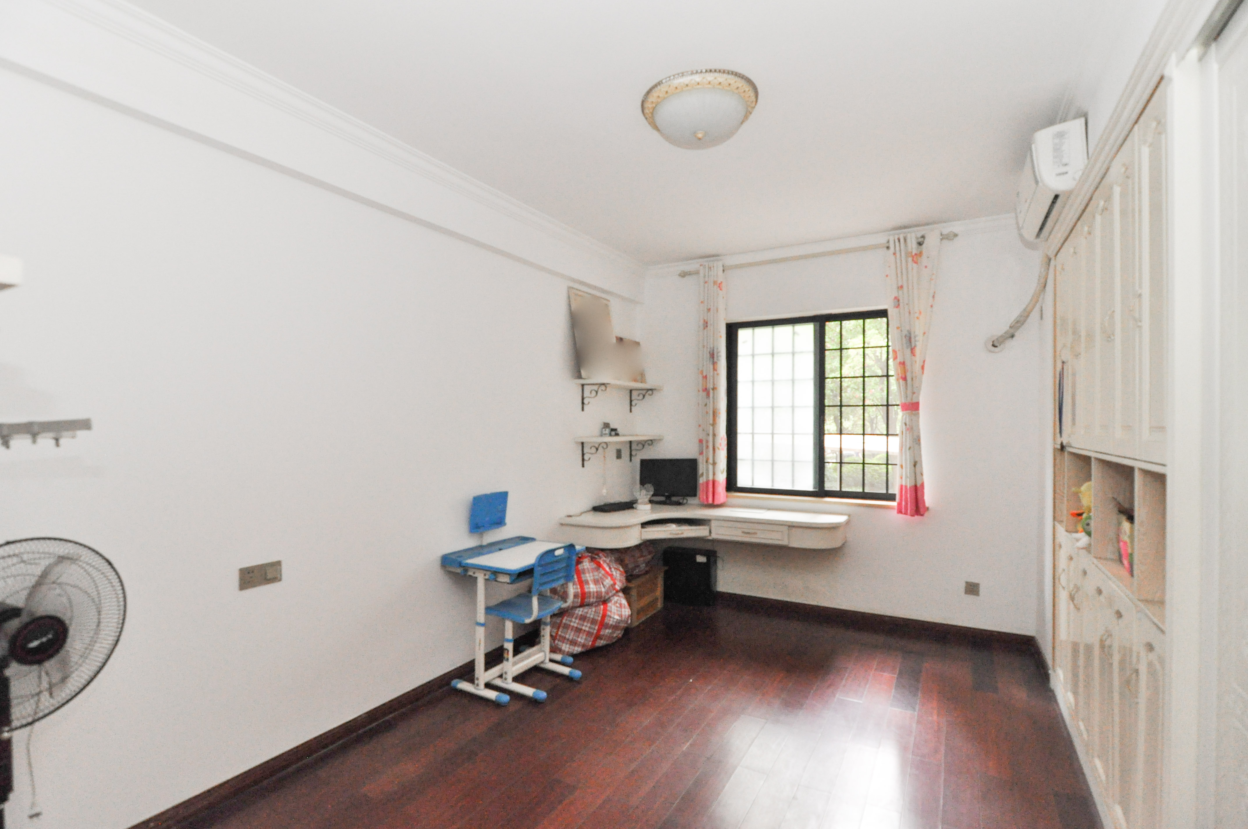 沁园春御院  4室2厅2卫    190.0万 沁园春御院  4室2厅2卫    190.0万其他