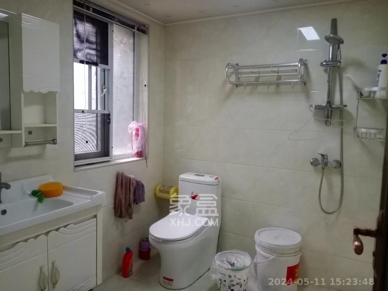 丽发新城  3室2厅2卫   2500.00元/月室内图