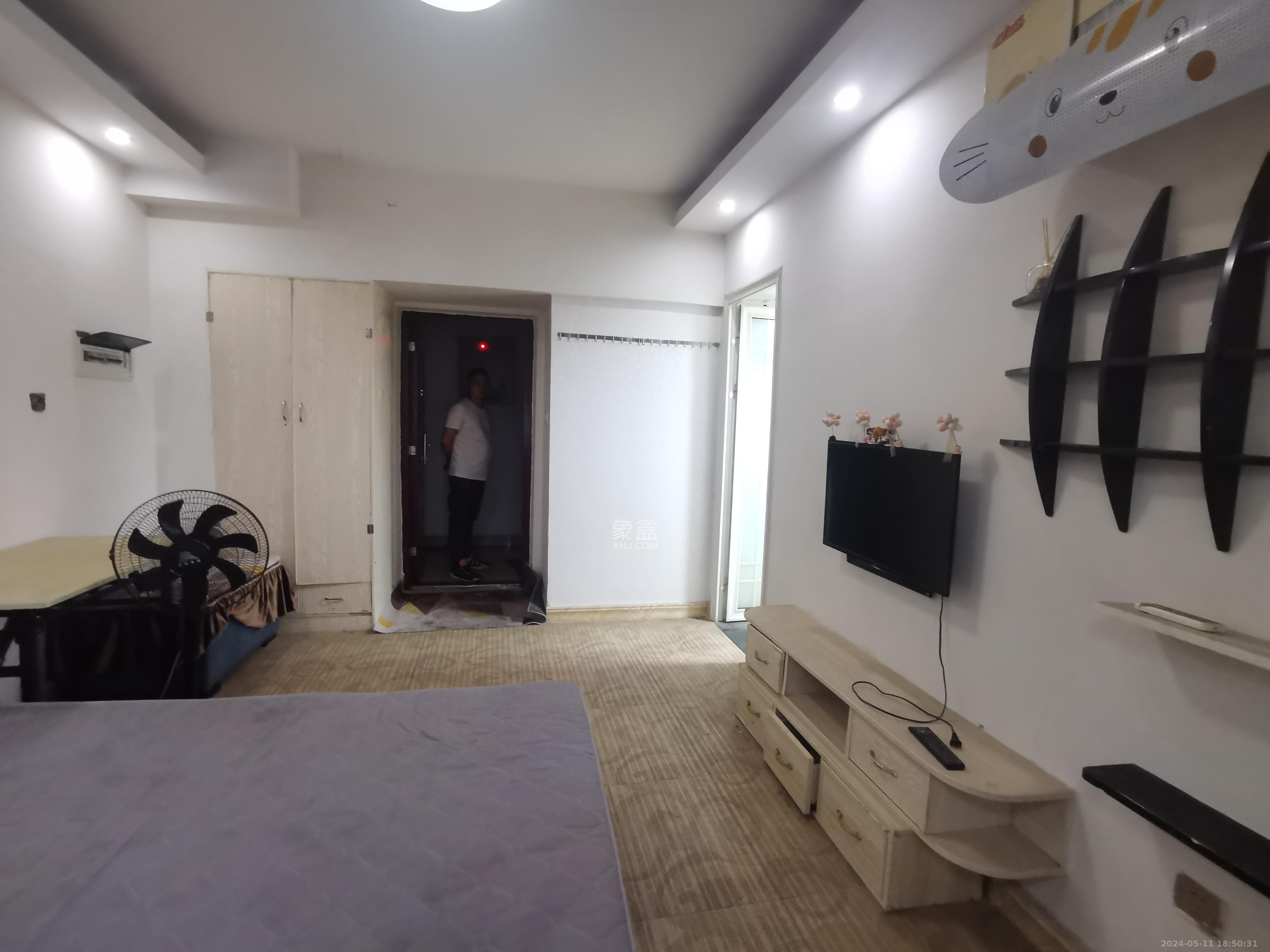 新远时代  1室1厅1卫   950.00元/月室内图