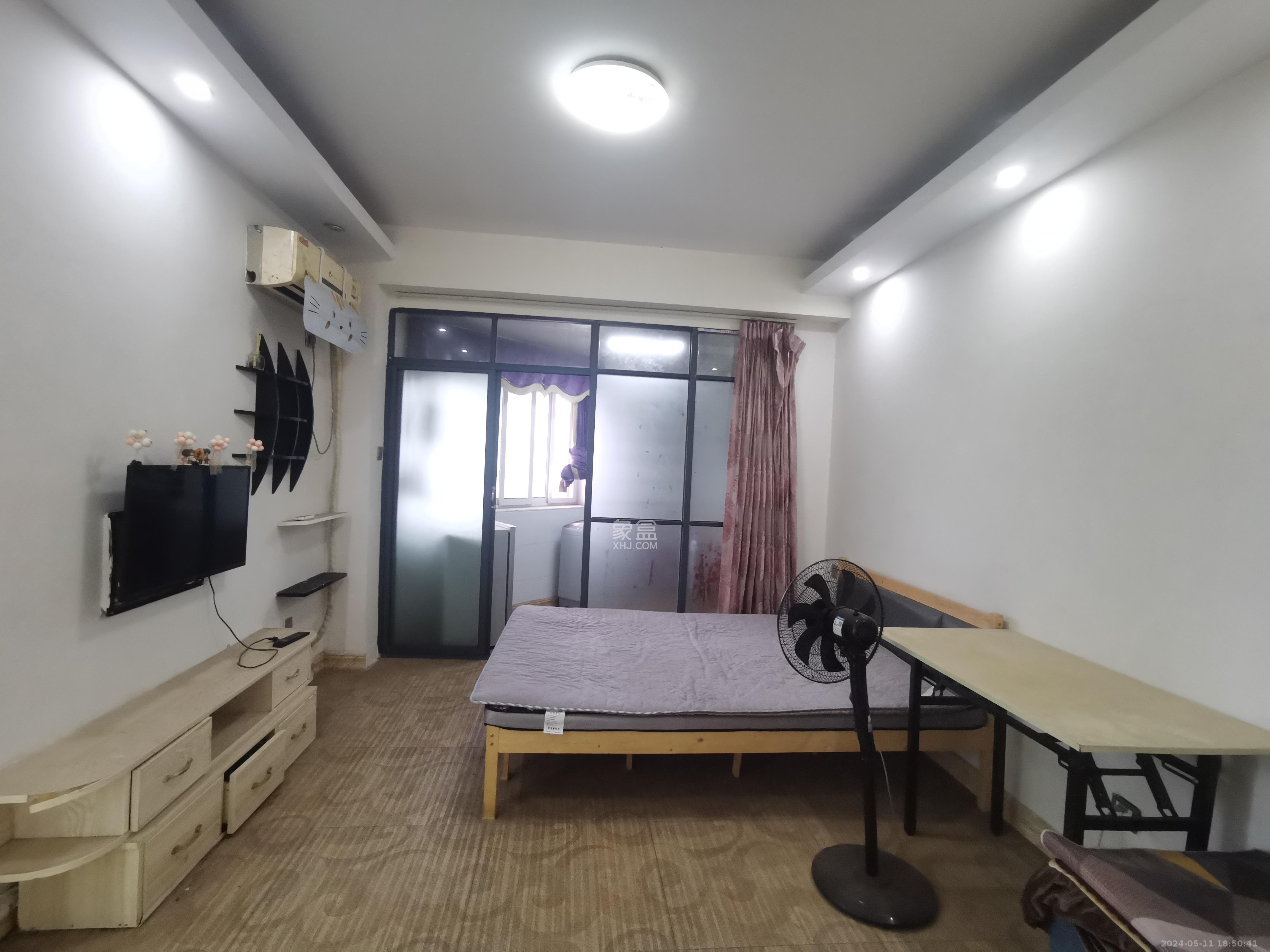 新远时代  1室1厅1卫   950.00元/月室内图