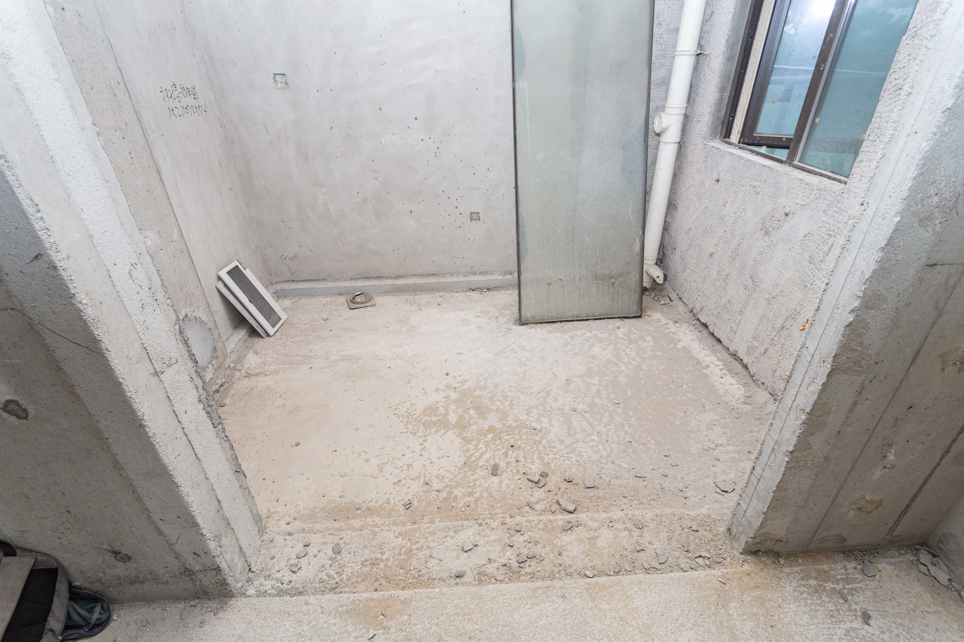 润和湘江天地C区  4室2厅2卫    165.0万 润和湘江天地C区  4室2厅2卫    165.0万厨房