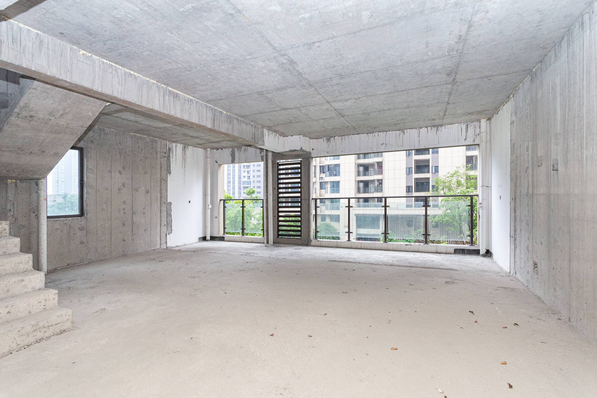 润和湘江天地C区  4室2厅2卫    165.0万 润和湘江天地C区  4室2厅2卫    165.0万客厅