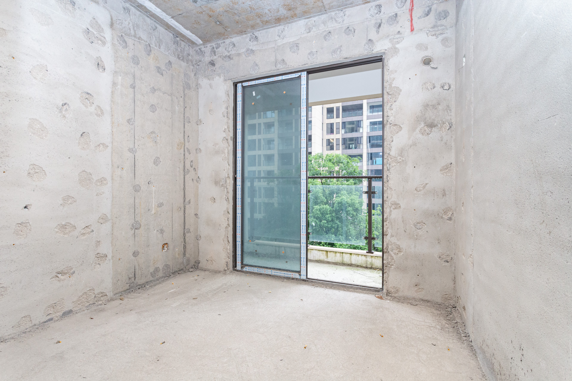 润和湘江天地C区  4室2厅2卫    165.0万 润和湘江天地C区  4室2厅2卫    165.0万卧室